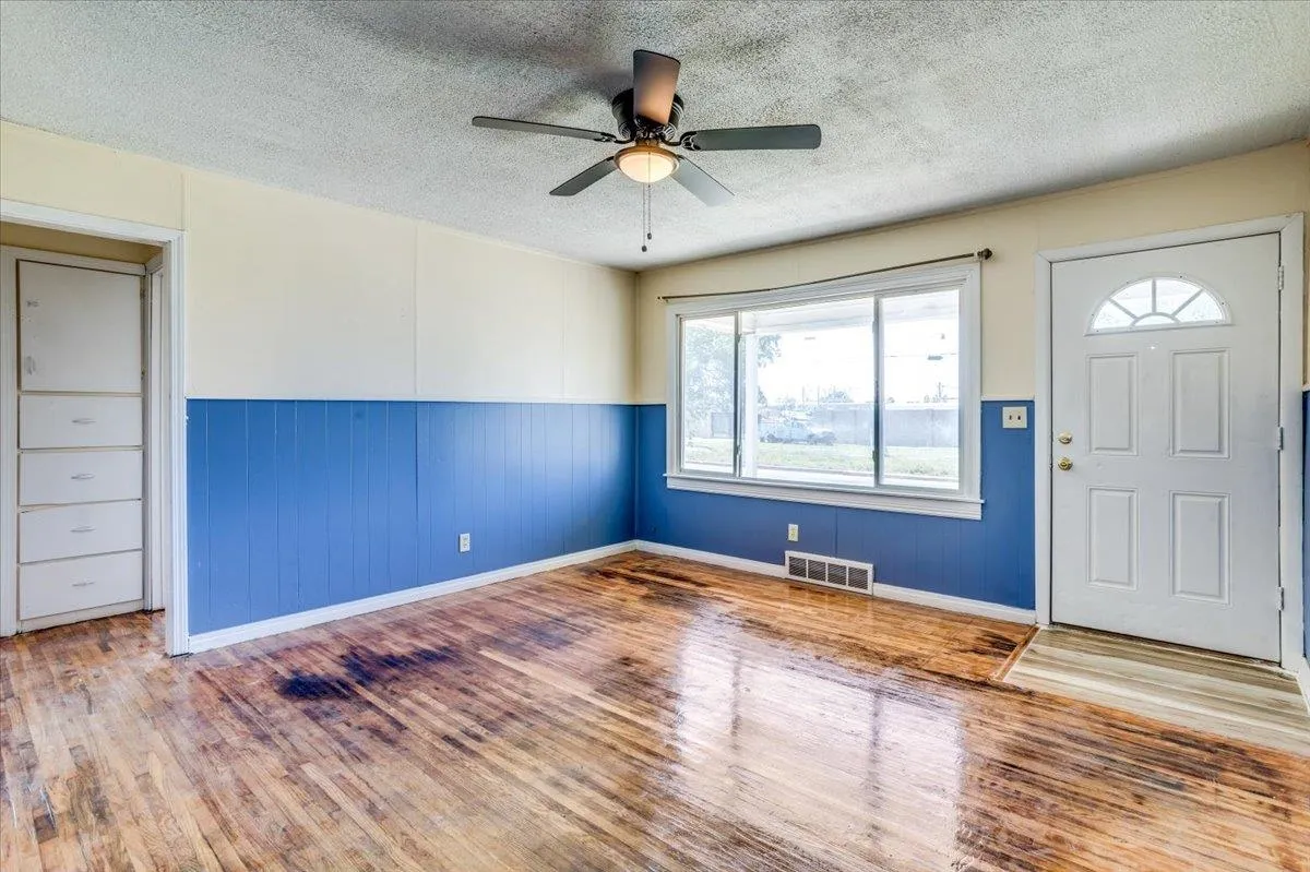 Wichita, Kansas 67218, United States, 3 Bedrooms Bedrooms, ,1 BathroomBathrooms,Residential,Active,138520