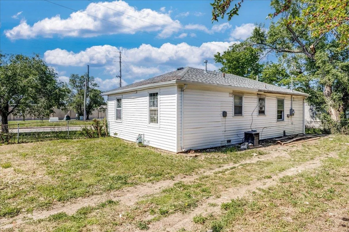 Wichita, Kansas 67218, United States, 3 Bedrooms Bedrooms, ,1 BathroomBathrooms,Residential,Active,138520