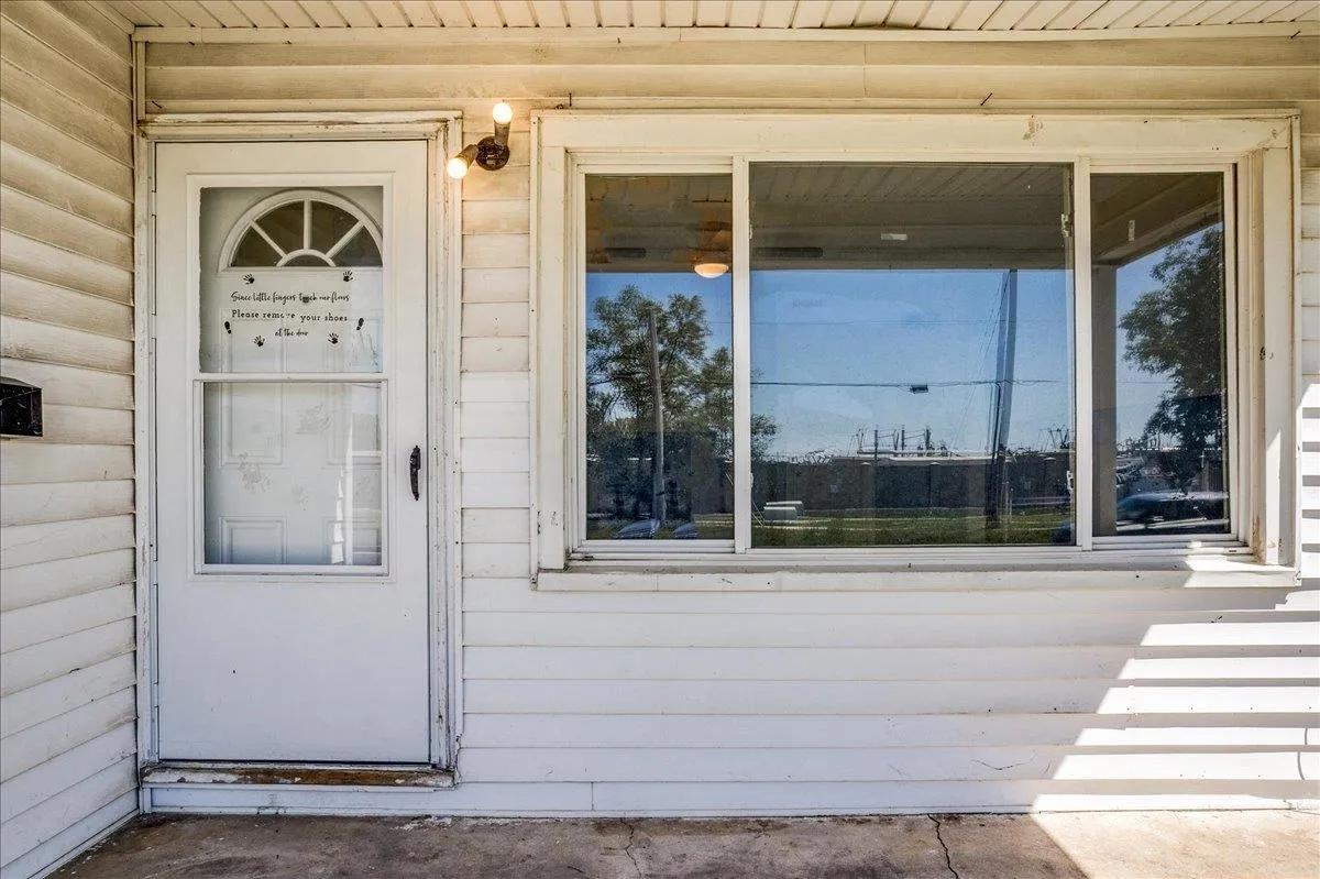 Wichita, Kansas 67218, United States, 3 Bedrooms Bedrooms, ,1 BathroomBathrooms,Residential,Active,138520