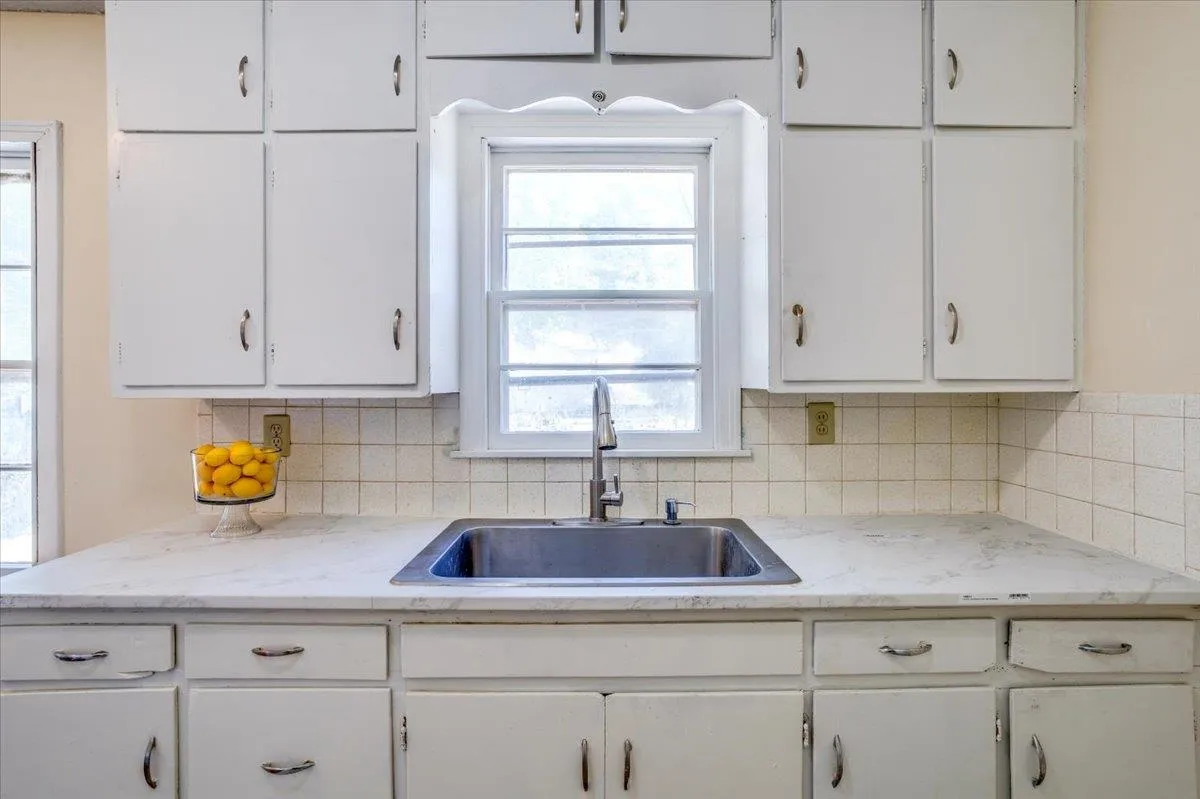 Wichita, Kansas 67218, United States, 3 Bedrooms Bedrooms, ,1 BathroomBathrooms,Residential,Active,138520