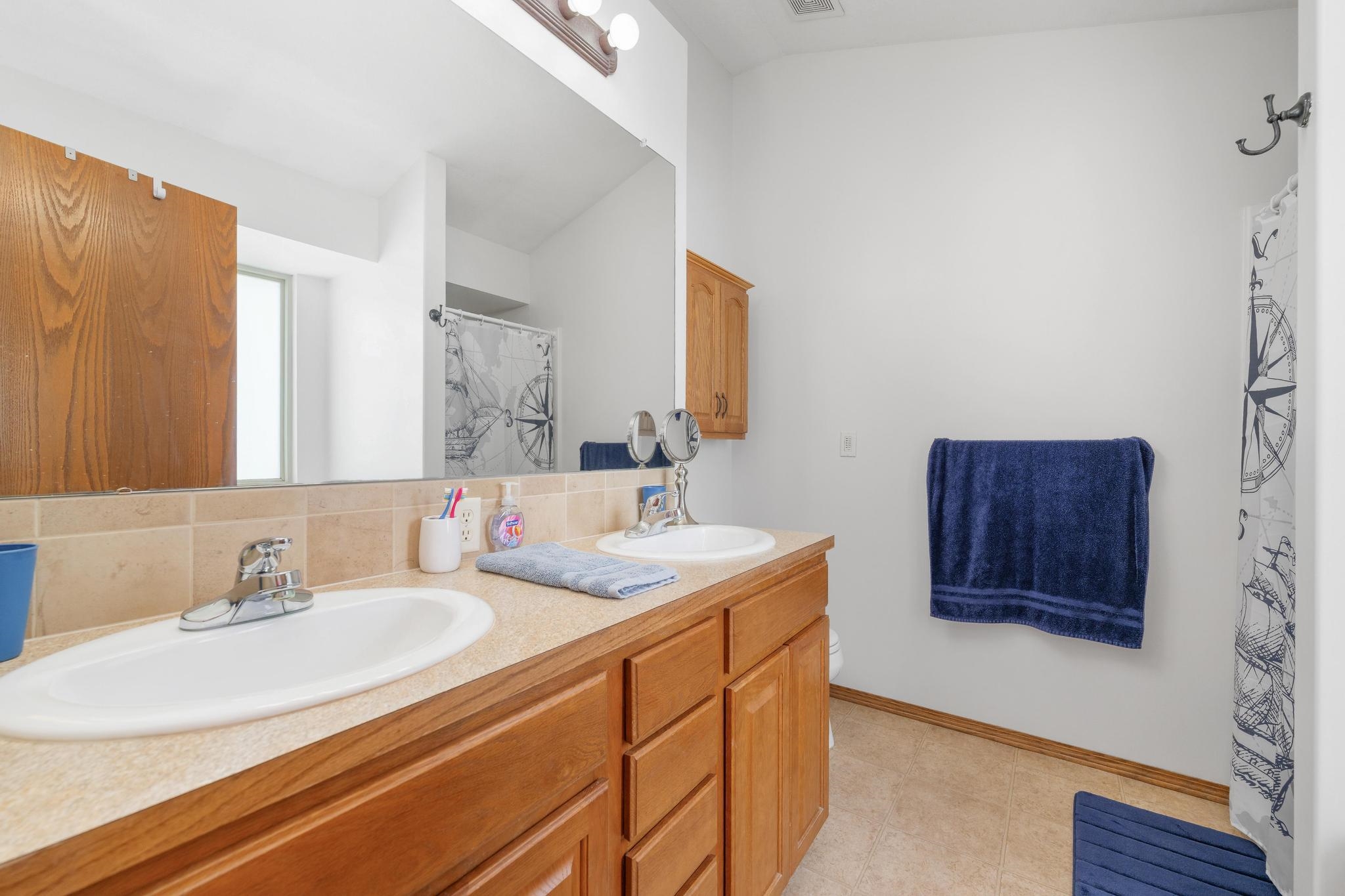 708 E Sprucewood Cir, Park City, Kansas image 15