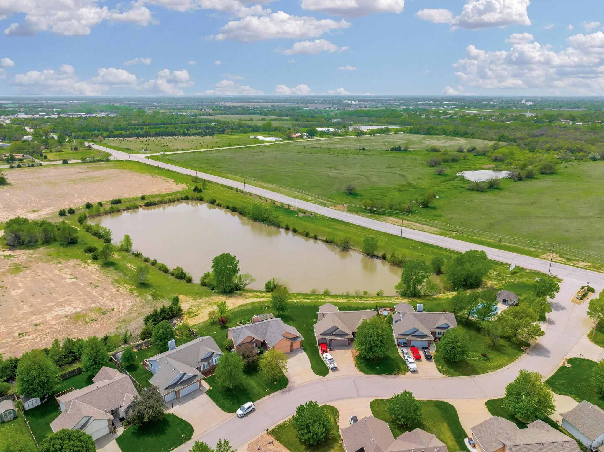 708 E Sprucewood Cir, Park City, Kansas image 35