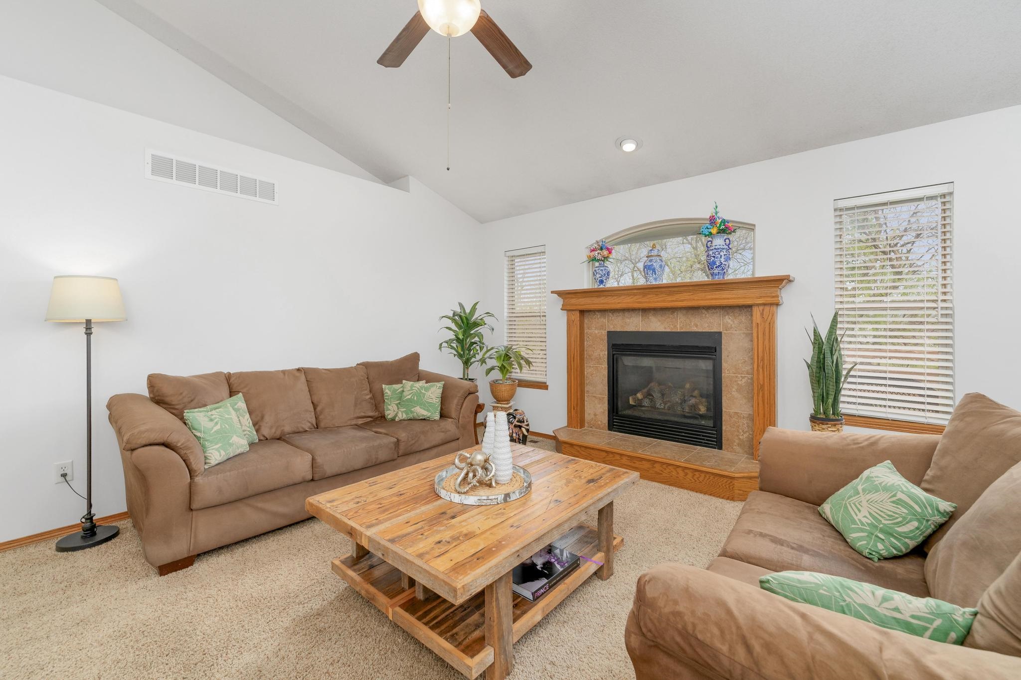 708 E Sprucewood Cir, Park City, Kansas image 6