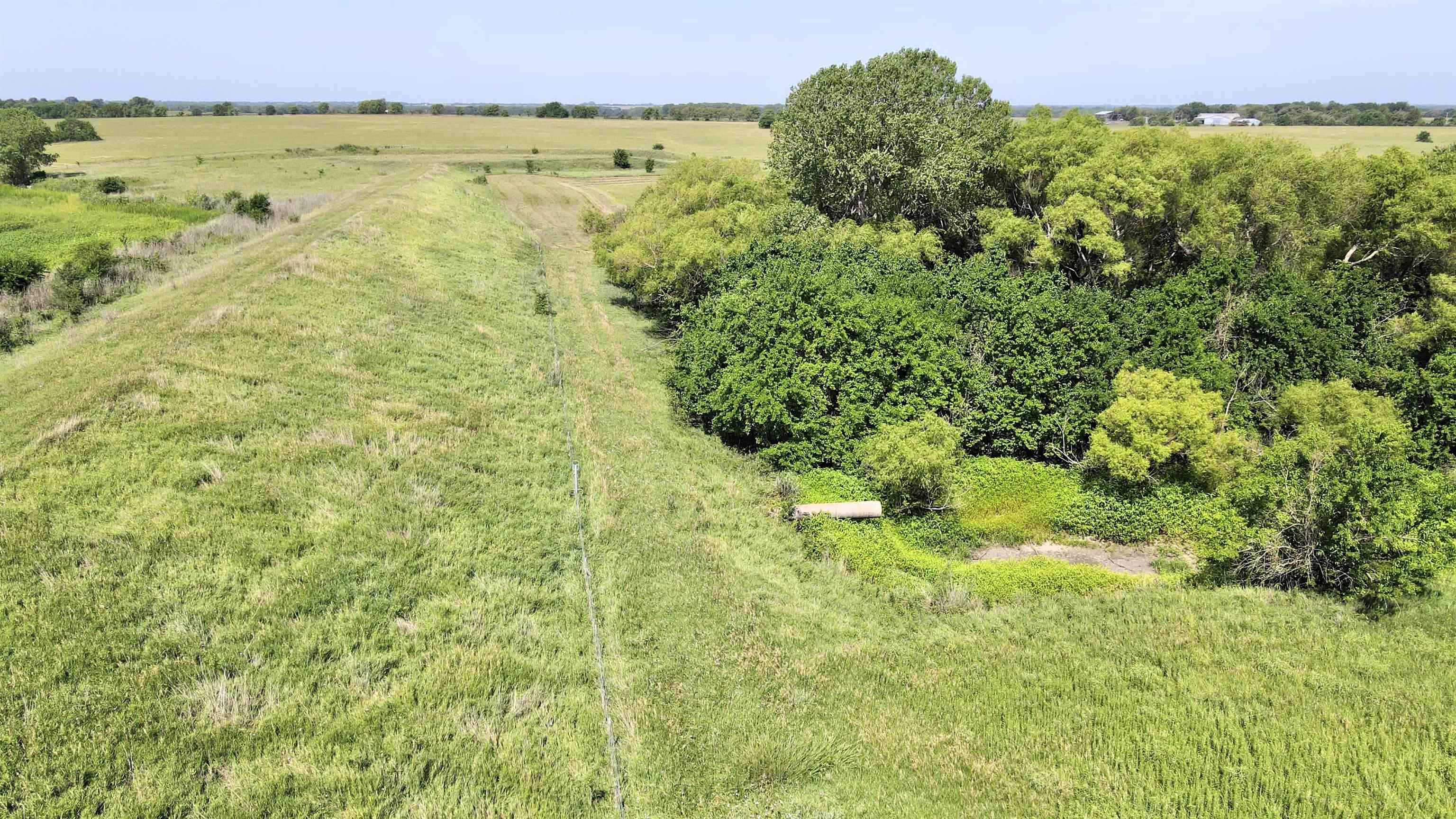 SW/c Of 40th St And Mustang Rd, Peabody, Kansas image 14