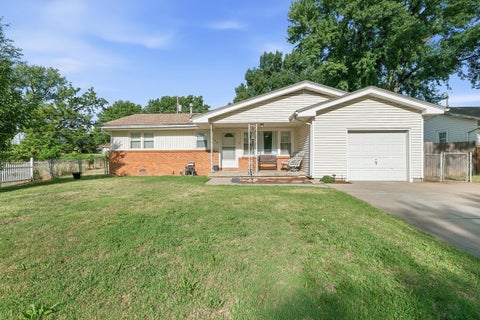 Homes For Sale - 1309 N Baltimore Ave<br/> Sedgwick County, Derby, KS 67037