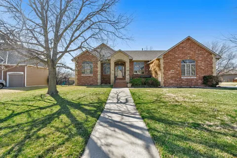1252 N Hickory Creek Ct, Wichita, KS MLS: 652733