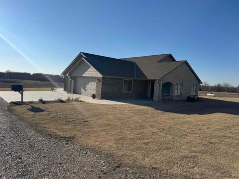 Homes For Sale - 13181 75th Rd<br/> Winfield, KS 67156
