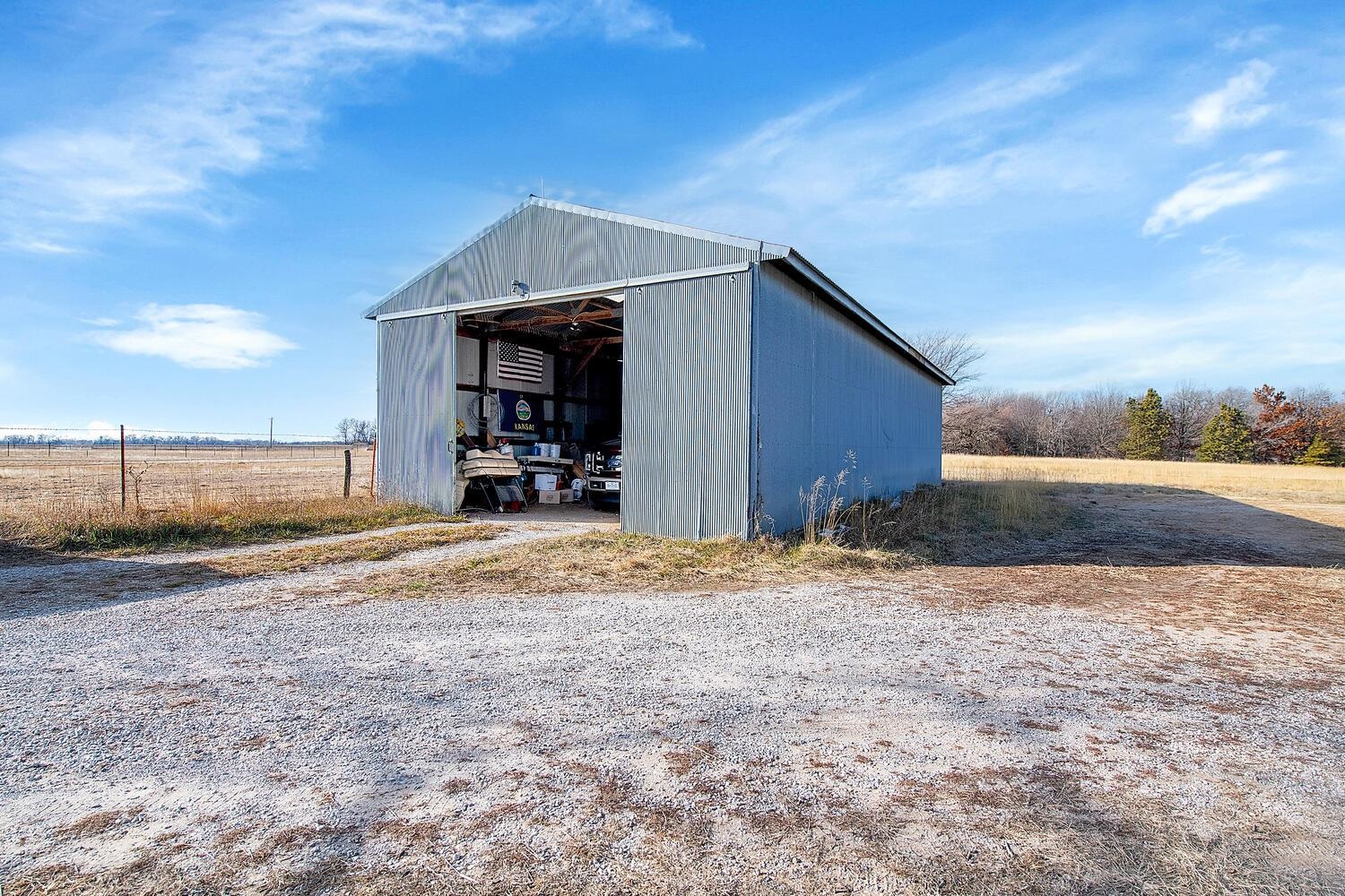 1305 N Hoover Rd, Newton, Kansas image 32