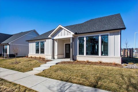 Townhouse For Sale - 13913 W Barn Owl St<br/> Wichita, KS 67235