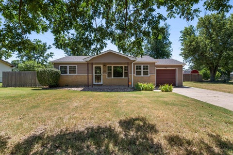 Homes For Sale - 1011 W Lockwood St<br/> Sedgwick County, Wichita, KS 67217