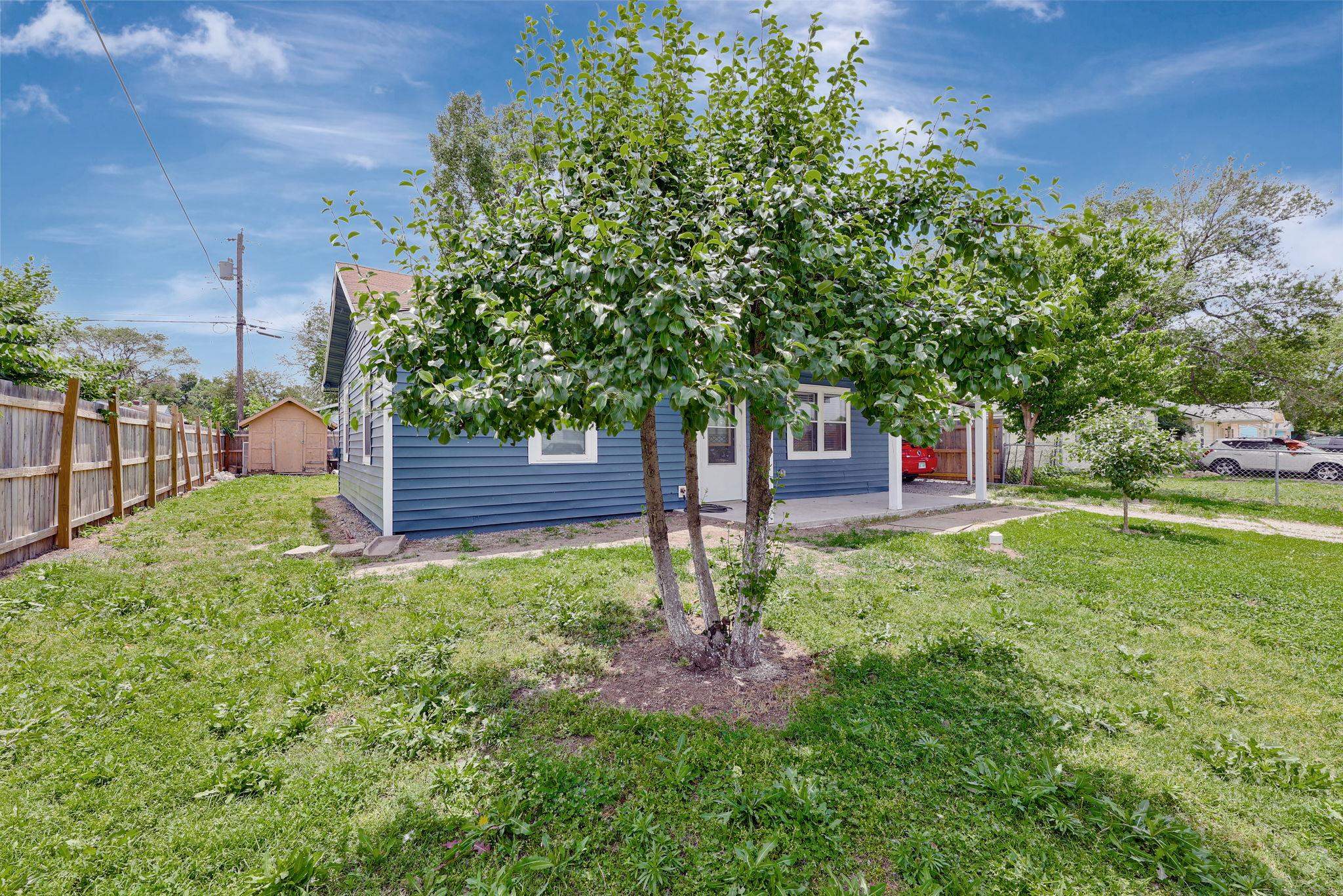 3025 E Chestnut Dr, Wichita, Virginia image 2