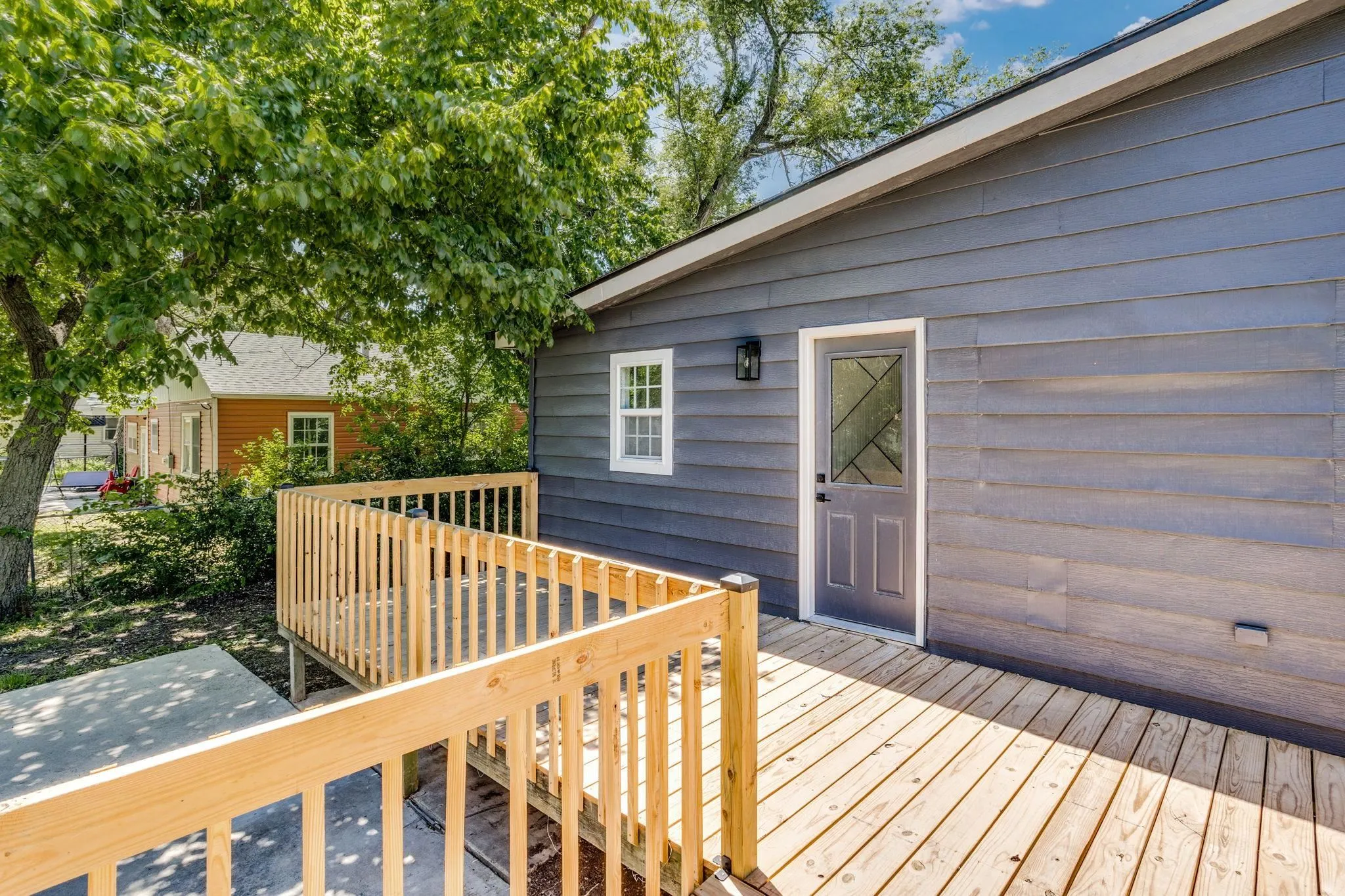 Halstead, Kansas 67056, United States, 5 Bedrooms Bedrooms, ,2 BathroomsBathrooms,Residential,Active,136297