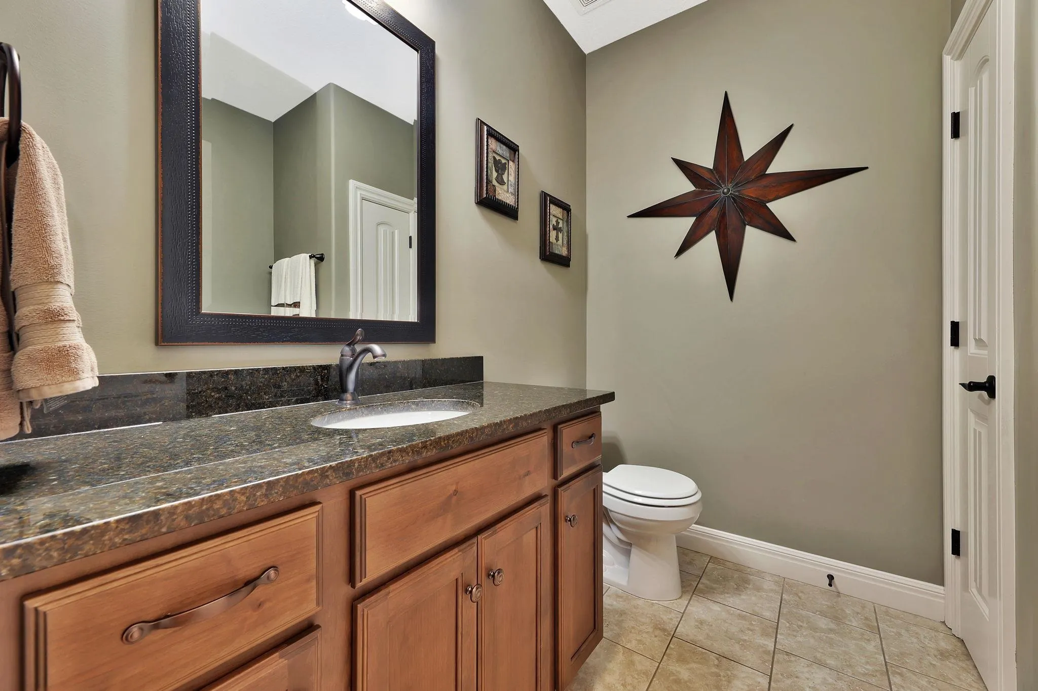 Maize, Kansas 67101, United States, 2 Bedrooms Bedrooms, ,2 BathroomsBathrooms,Residential,Active,208851