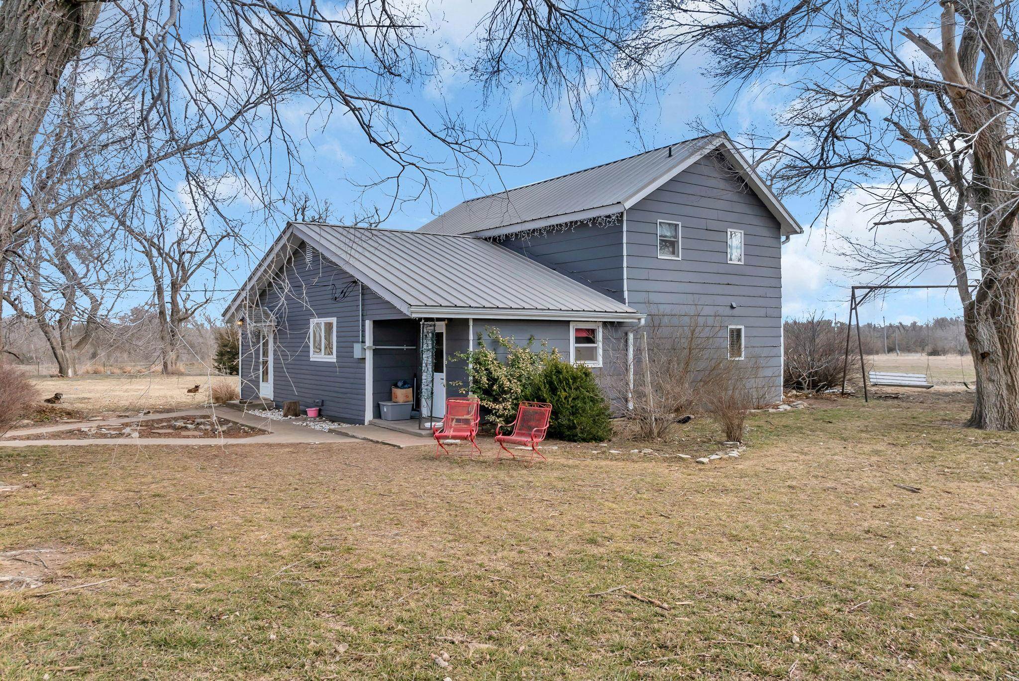311 26th Ave, Moundridge, Kansas image 1