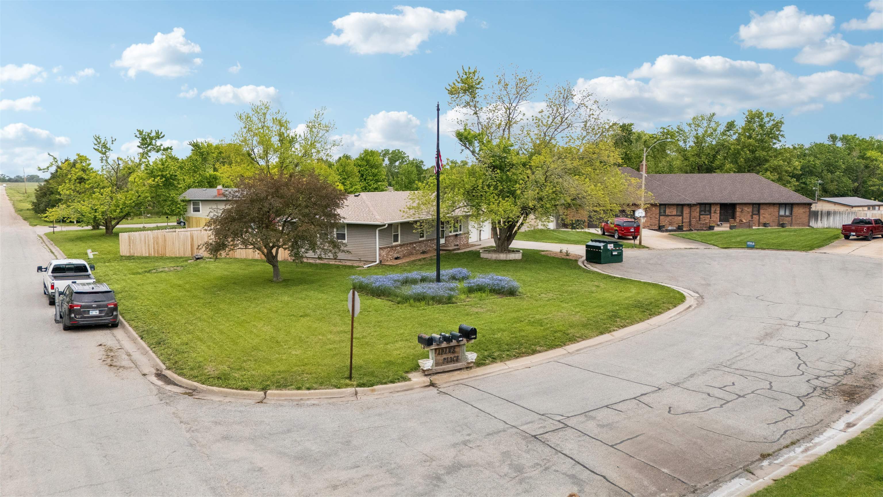 6 Adams Pl, Halstead, Kansas image 3