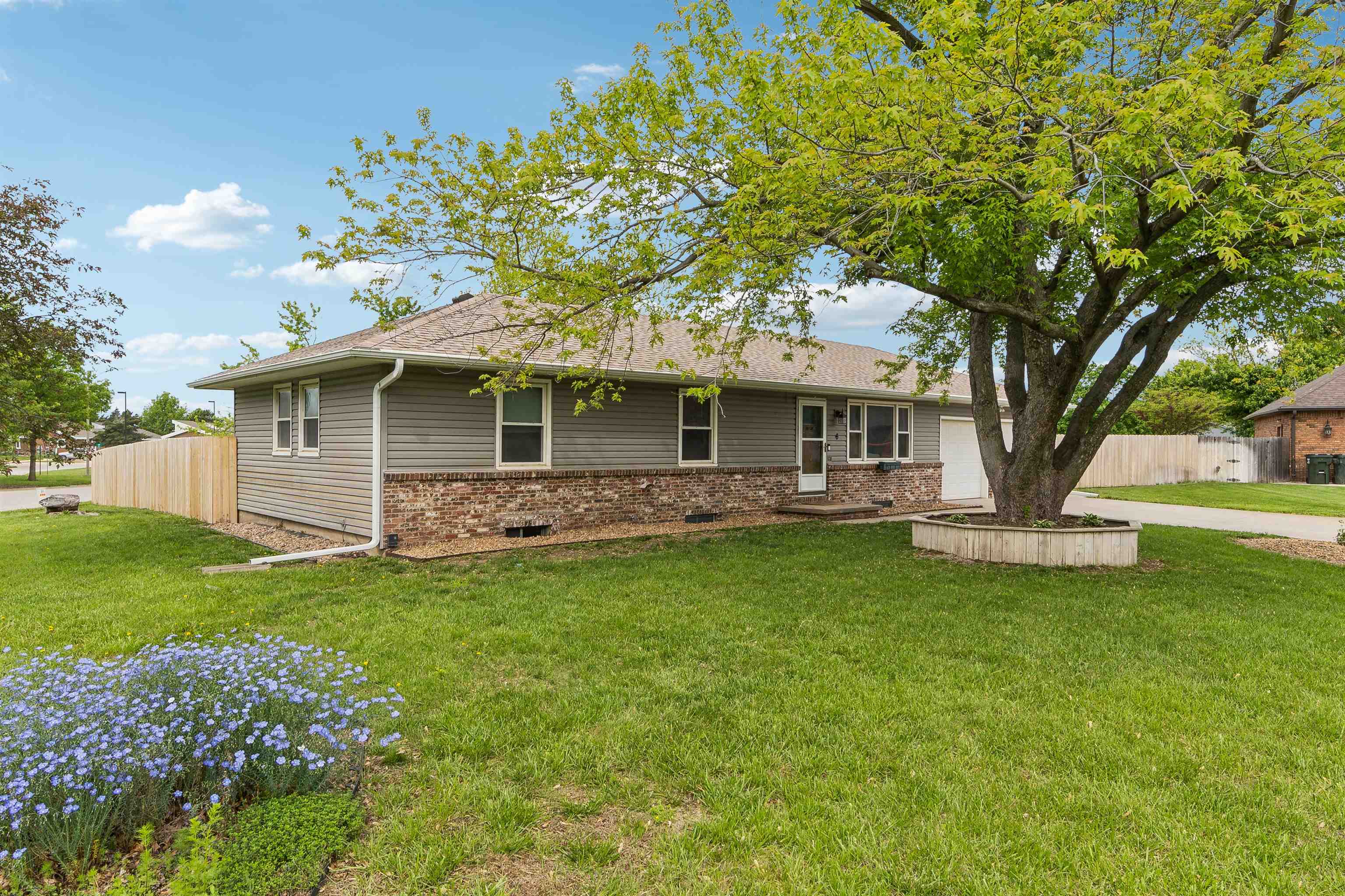6 Adams Pl, Halstead, Kansas image 2