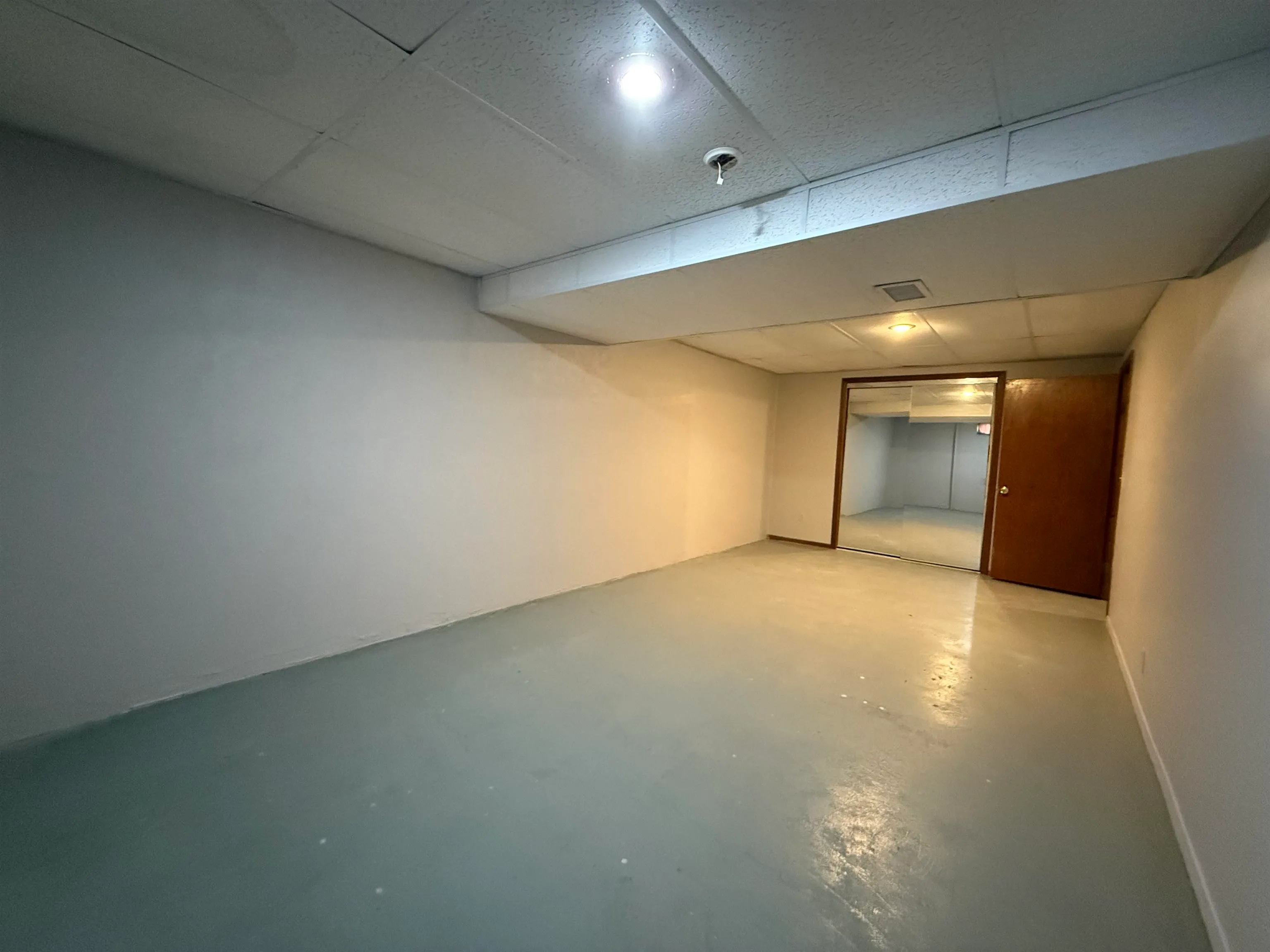 Winfield, Kansas 67156, United States, 4 Bedrooms Bedrooms, ,2 BathroomsBathrooms,Residential,Active,243804