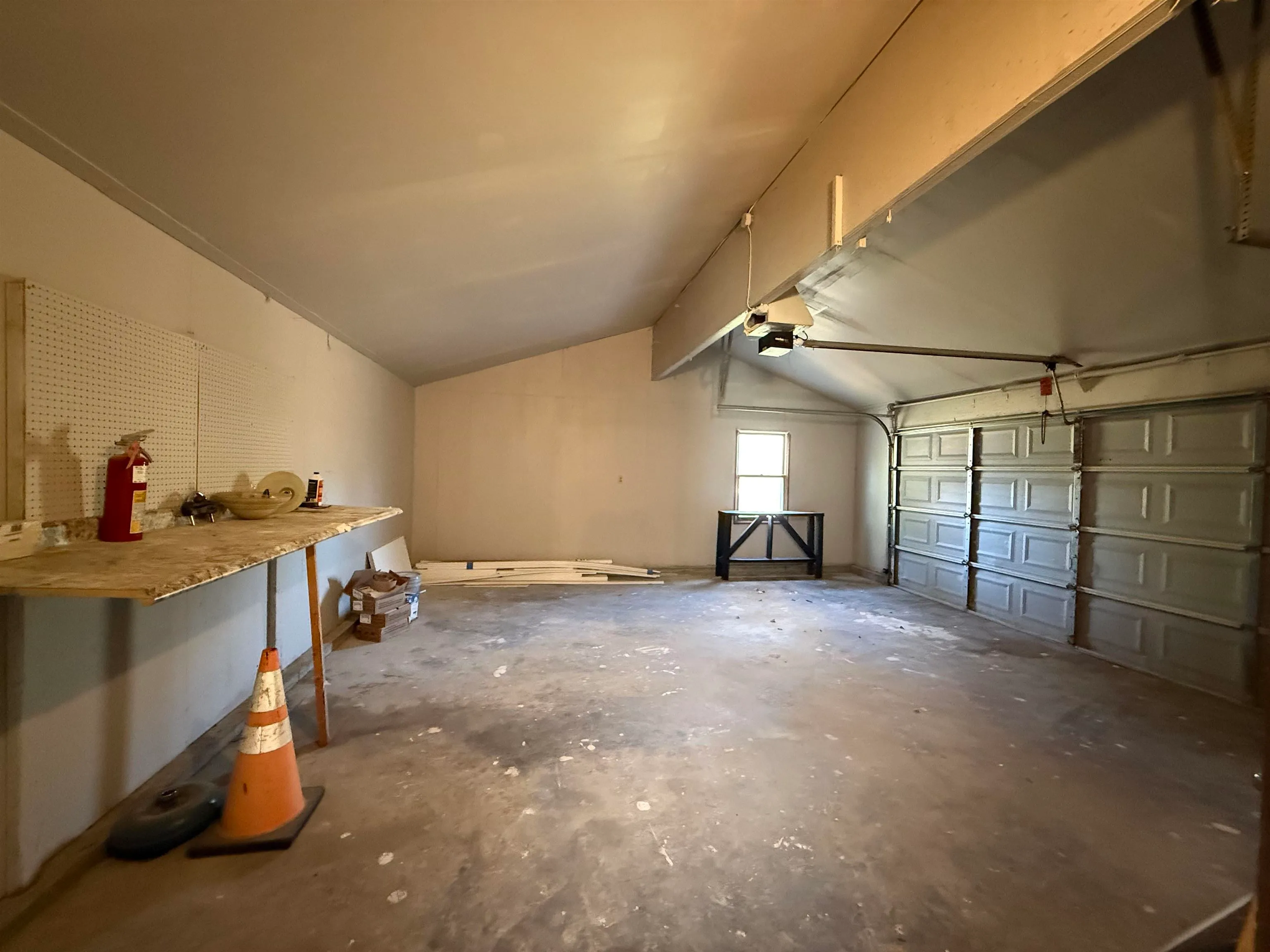 Winfield, Kansas 67156, United States, 4 Bedrooms Bedrooms, ,2 BathroomsBathrooms,Residential,Active,243804