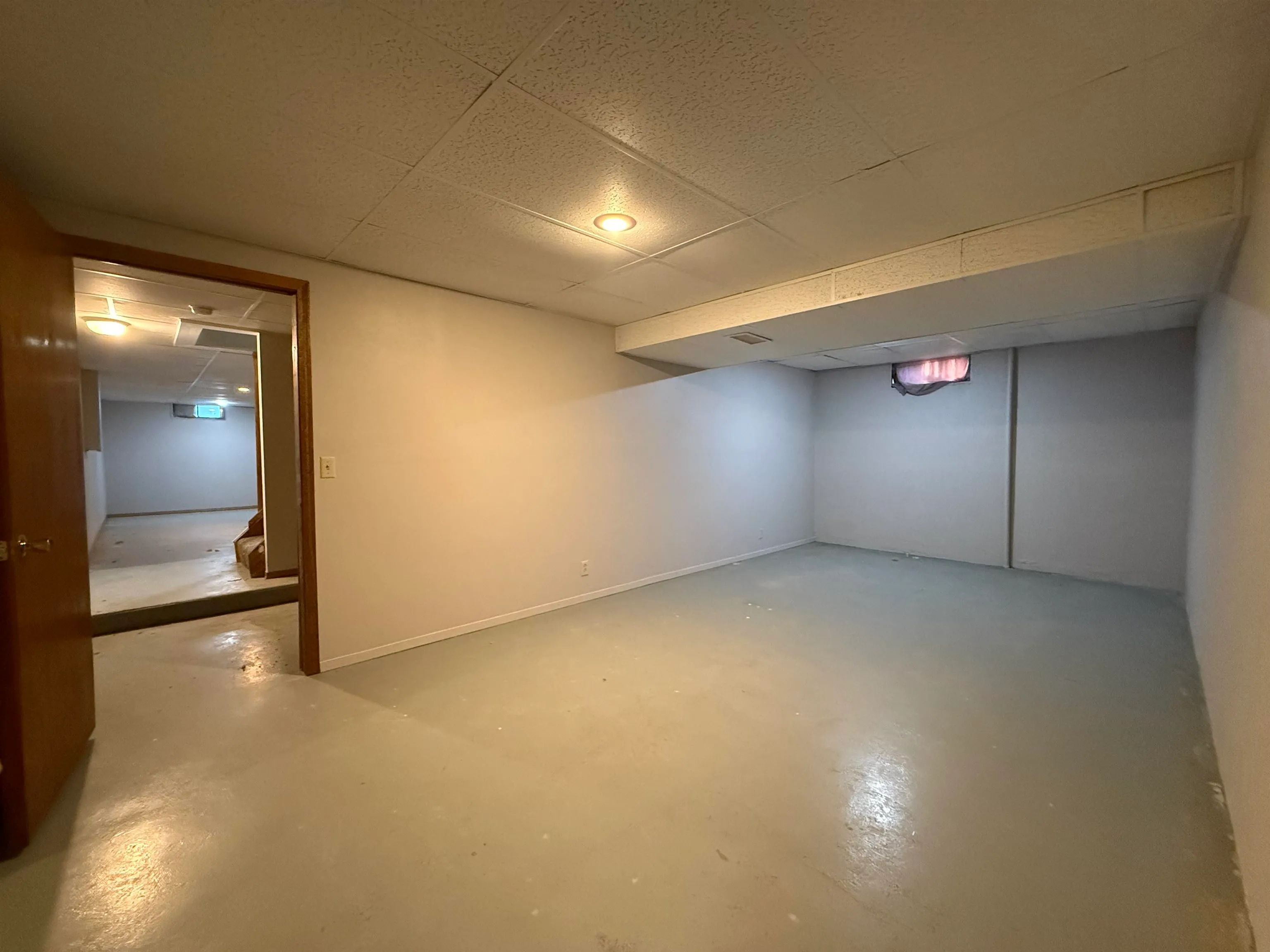 Winfield, Kansas 67156, United States, 4 Bedrooms Bedrooms, ,2 BathroomsBathrooms,Residential,Active,243804