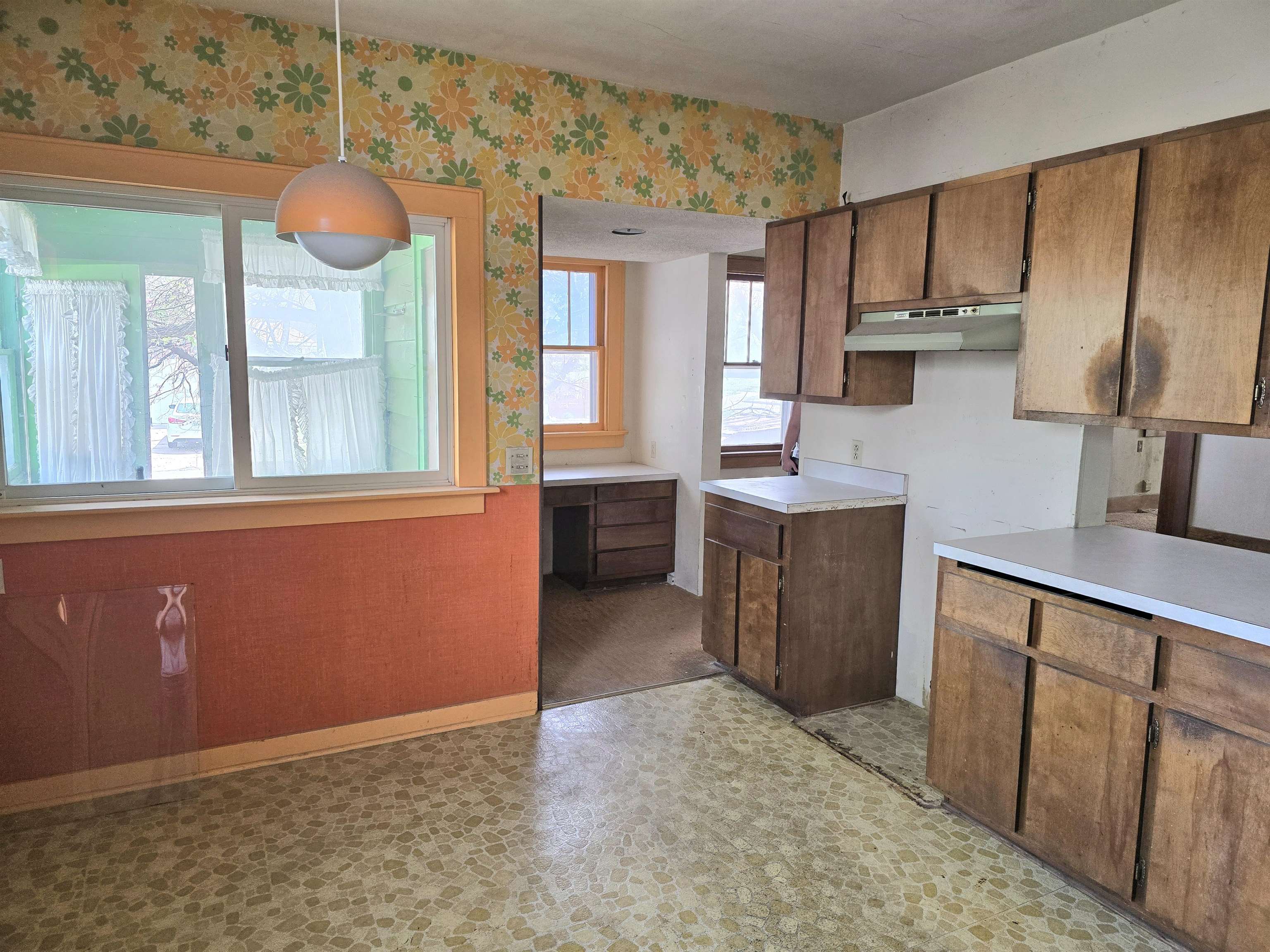 800 W South St, Salina, Kansas image 11