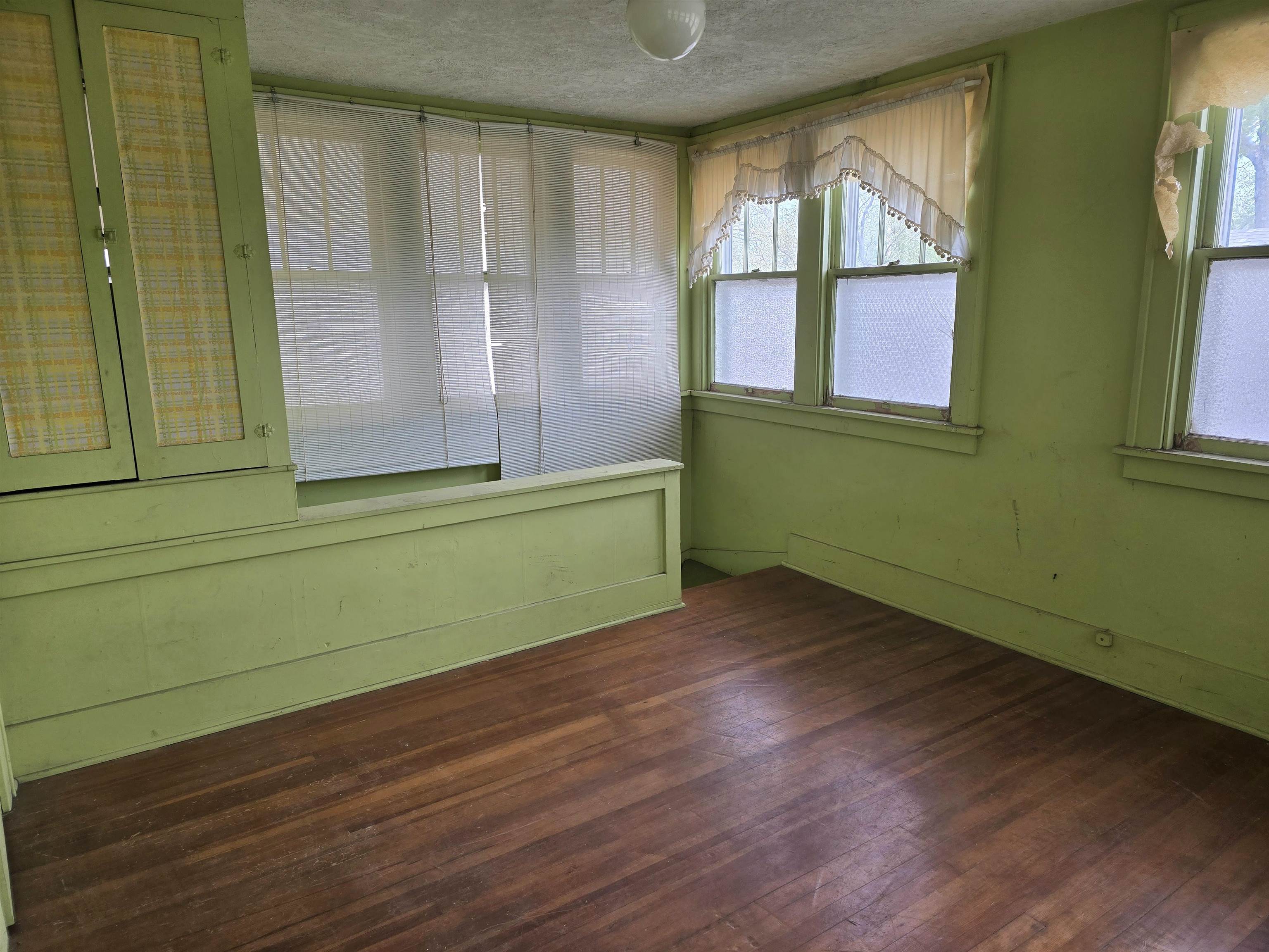 800 W South St, Salina, Kansas image 17