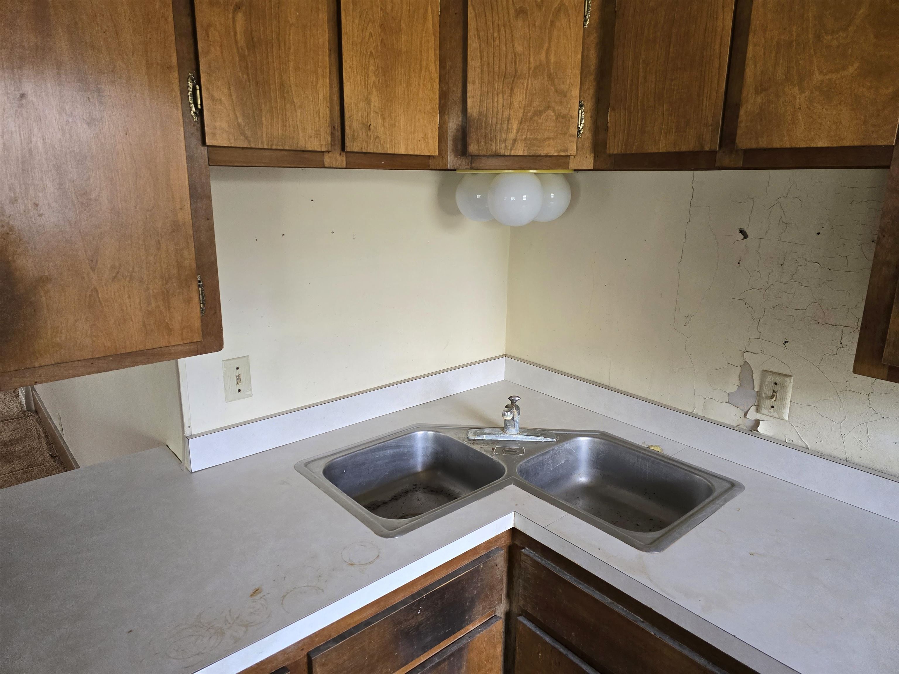 800 W South St, Salina, Kansas image 10
