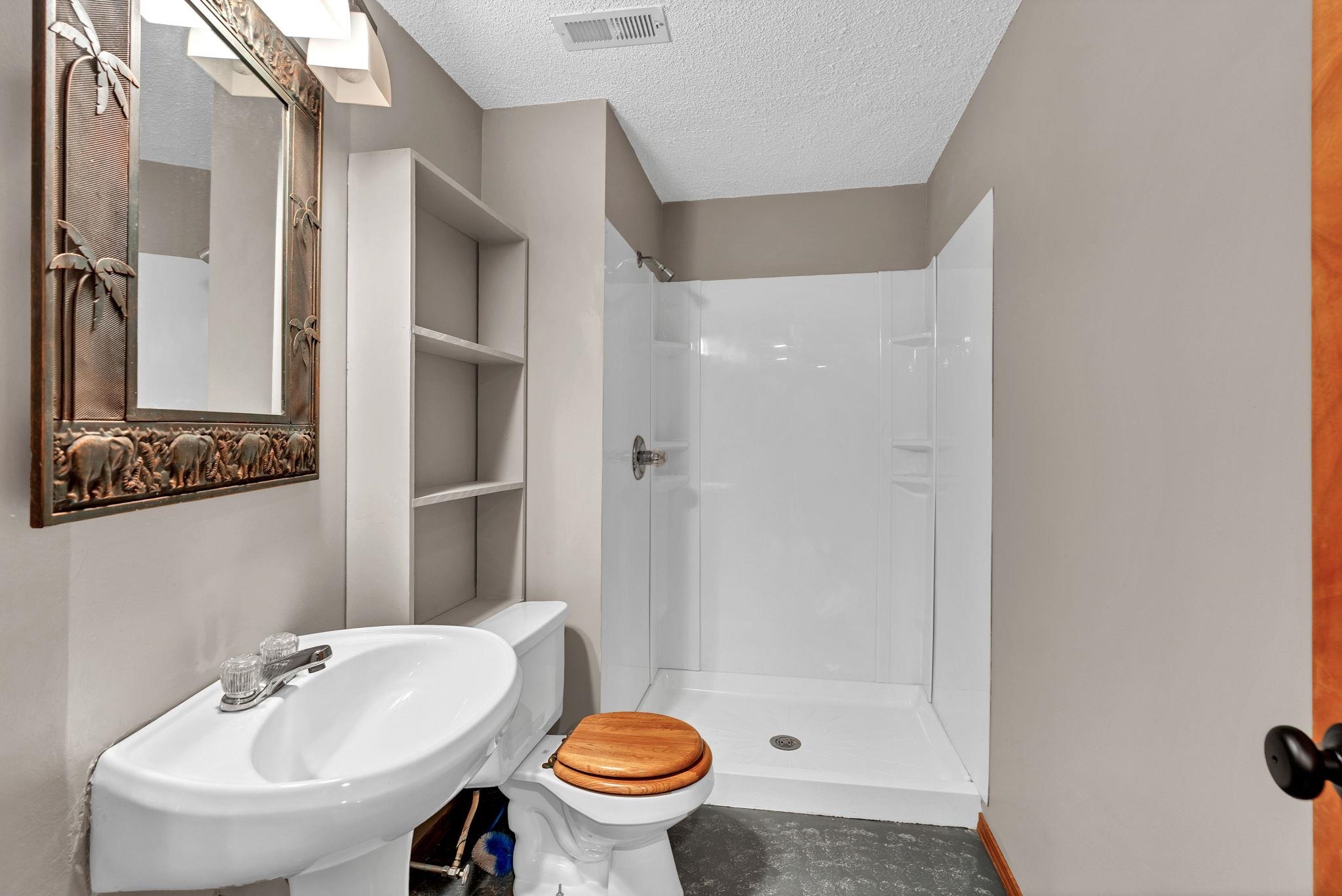 2709 S Lori St, Wichita, Virginia image 20