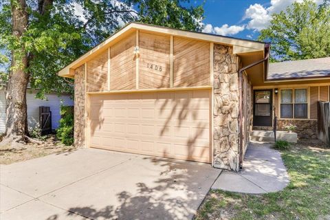 Multifamily For Sale - 1406 N Smith Cir<br/> Sedgwick County, Wichita, KS 67212