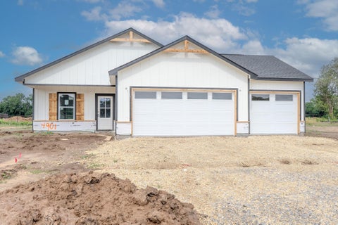 Townhouse For Sale - 4901 N Spruce St<br/> Wichita, KS 67219