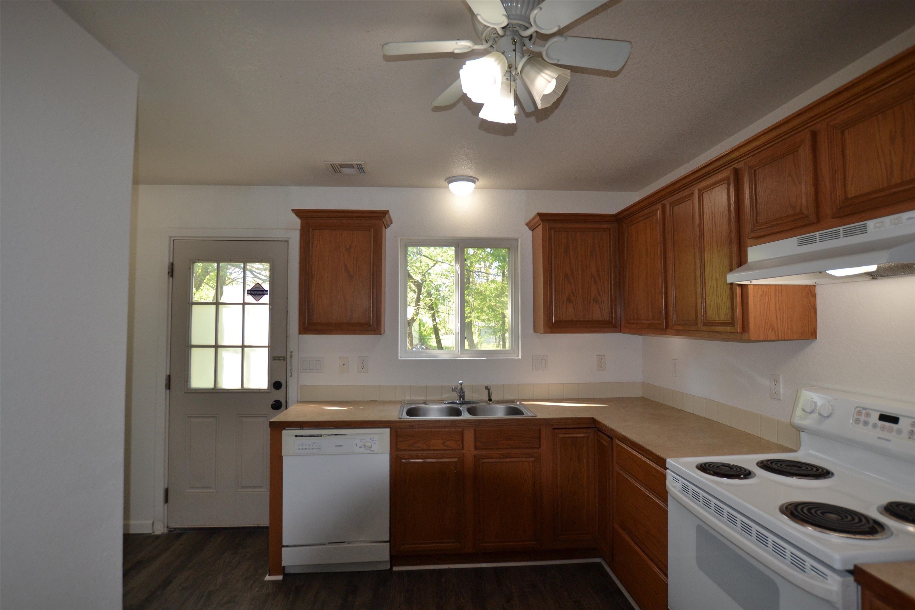 237 E 12th Ave, Augusta, Kansas image 3