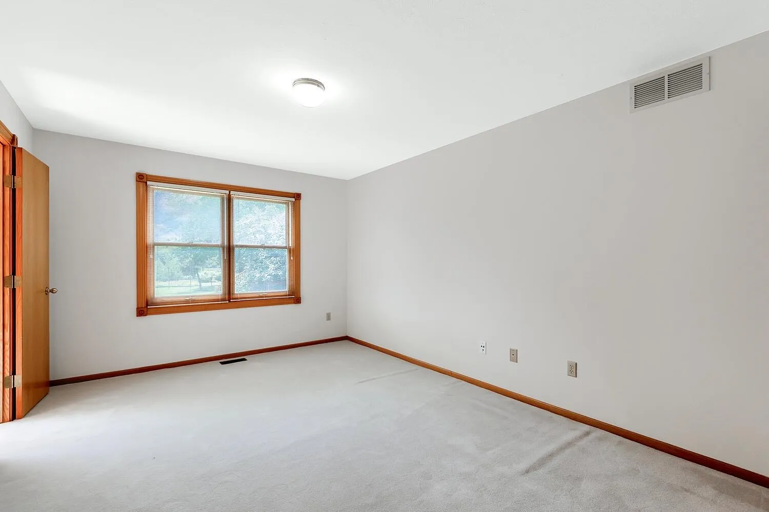 Wichita, Kansas 67230, United States, 4 Bedrooms Bedrooms, ,4 BathroomsBathrooms,Residential,Pending,182504