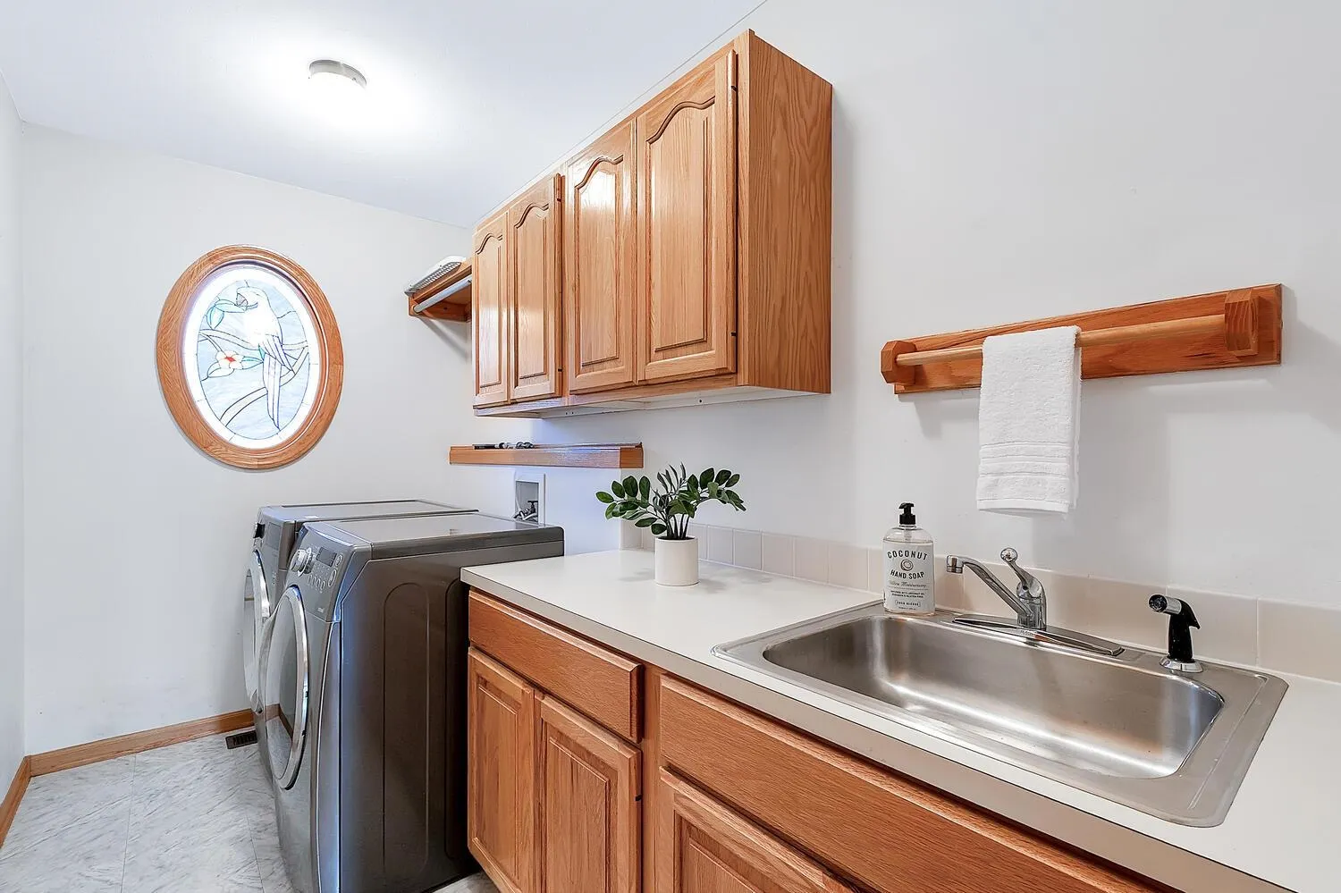 Wichita, Kansas 67230, United States, 4 Bedrooms Bedrooms, ,4 BathroomsBathrooms,Residential,Pending,182504