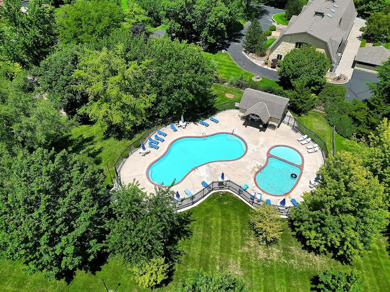 Wichita, Kansas 67230, United States, 4 Bedrooms Bedrooms, ,4 BathroomsBathrooms,Residential,Pending,182504