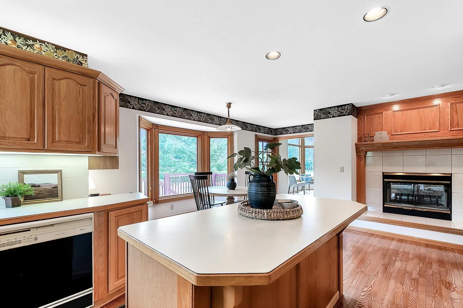 Wichita, Kansas 67230, United States, 4 Bedrooms Bedrooms, ,4 BathroomsBathrooms,Residential,Pending,182504