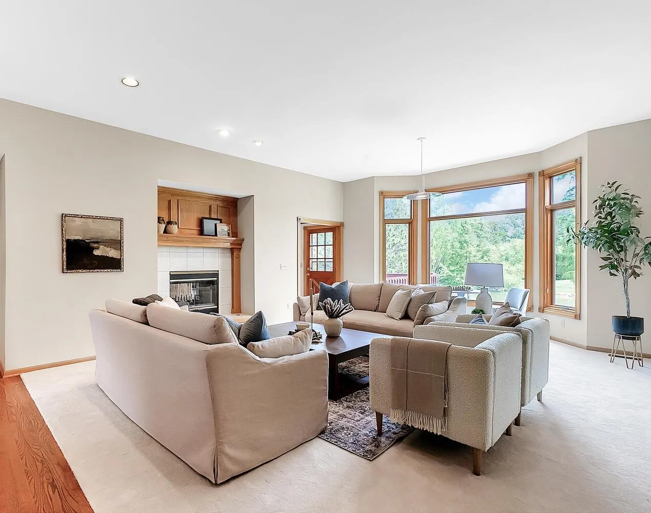 Wichita, Kansas 67230, United States, 4 Bedrooms Bedrooms, ,4 BathroomsBathrooms,Residential,Pending,182504