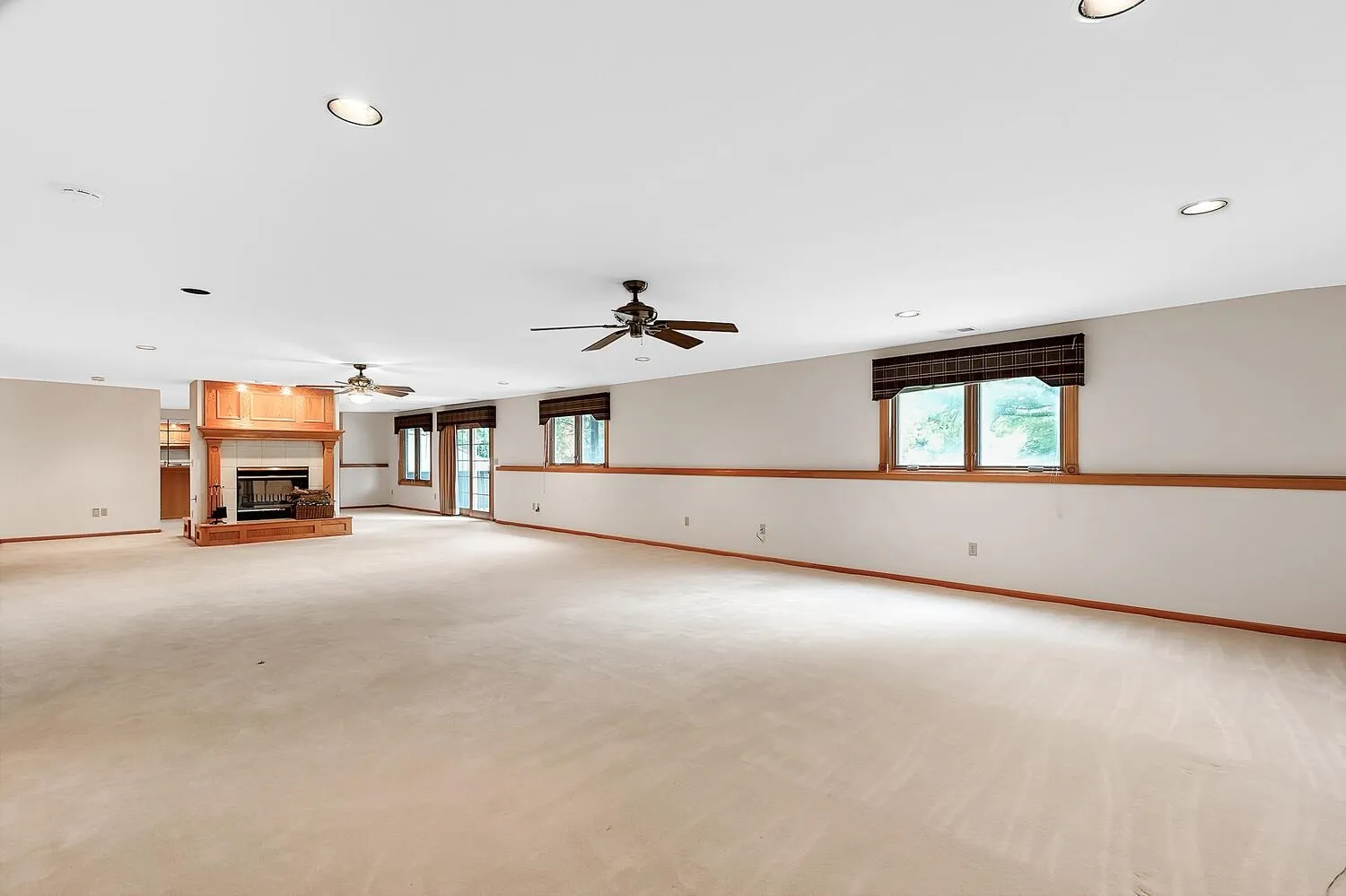 Wichita, Kansas 67230, United States, 4 Bedrooms Bedrooms, ,4 BathroomsBathrooms,Residential,Pending,182504