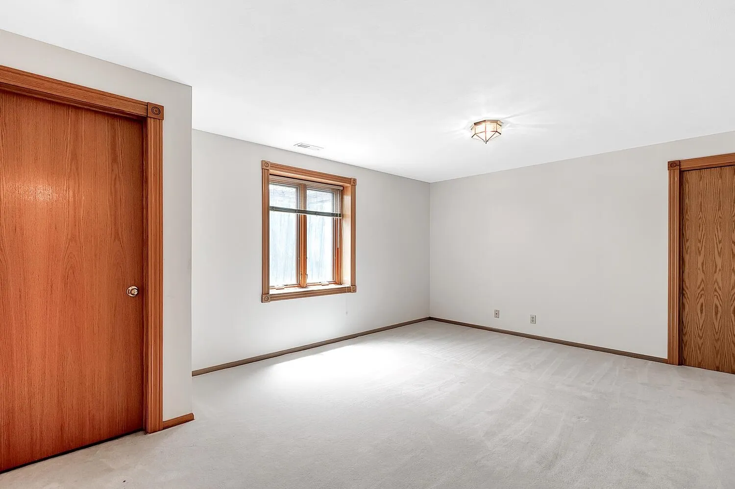 Wichita, Kansas 67230, United States, 4 Bedrooms Bedrooms, ,4 BathroomsBathrooms,Residential,Pending,182504