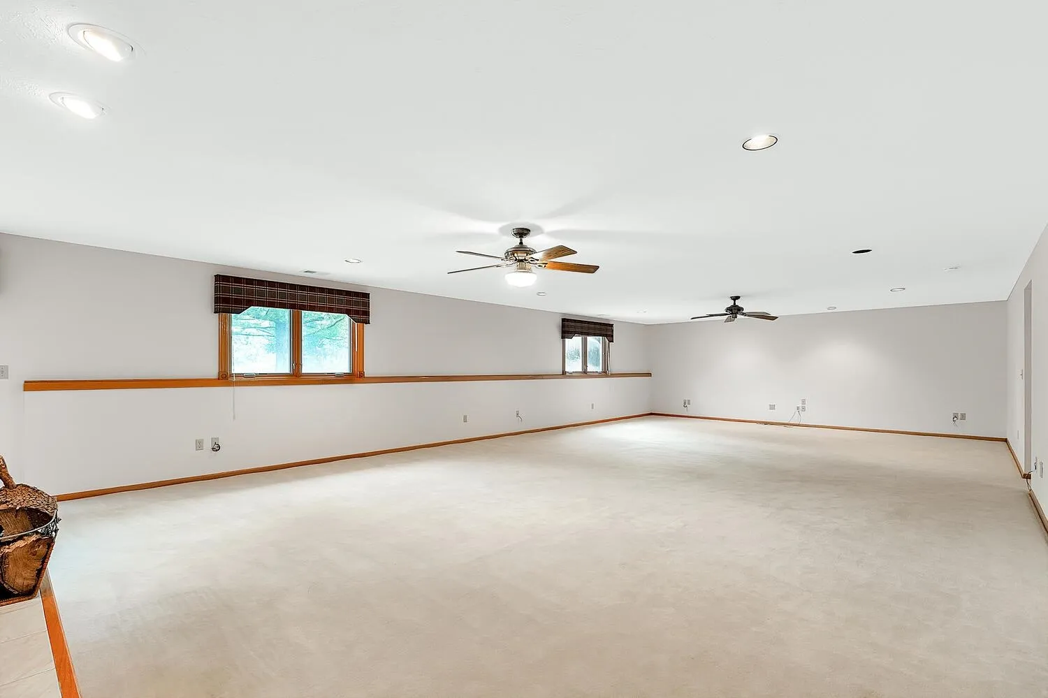 Wichita, Kansas 67230, United States, 4 Bedrooms Bedrooms, ,4 BathroomsBathrooms,Residential,Pending,182504