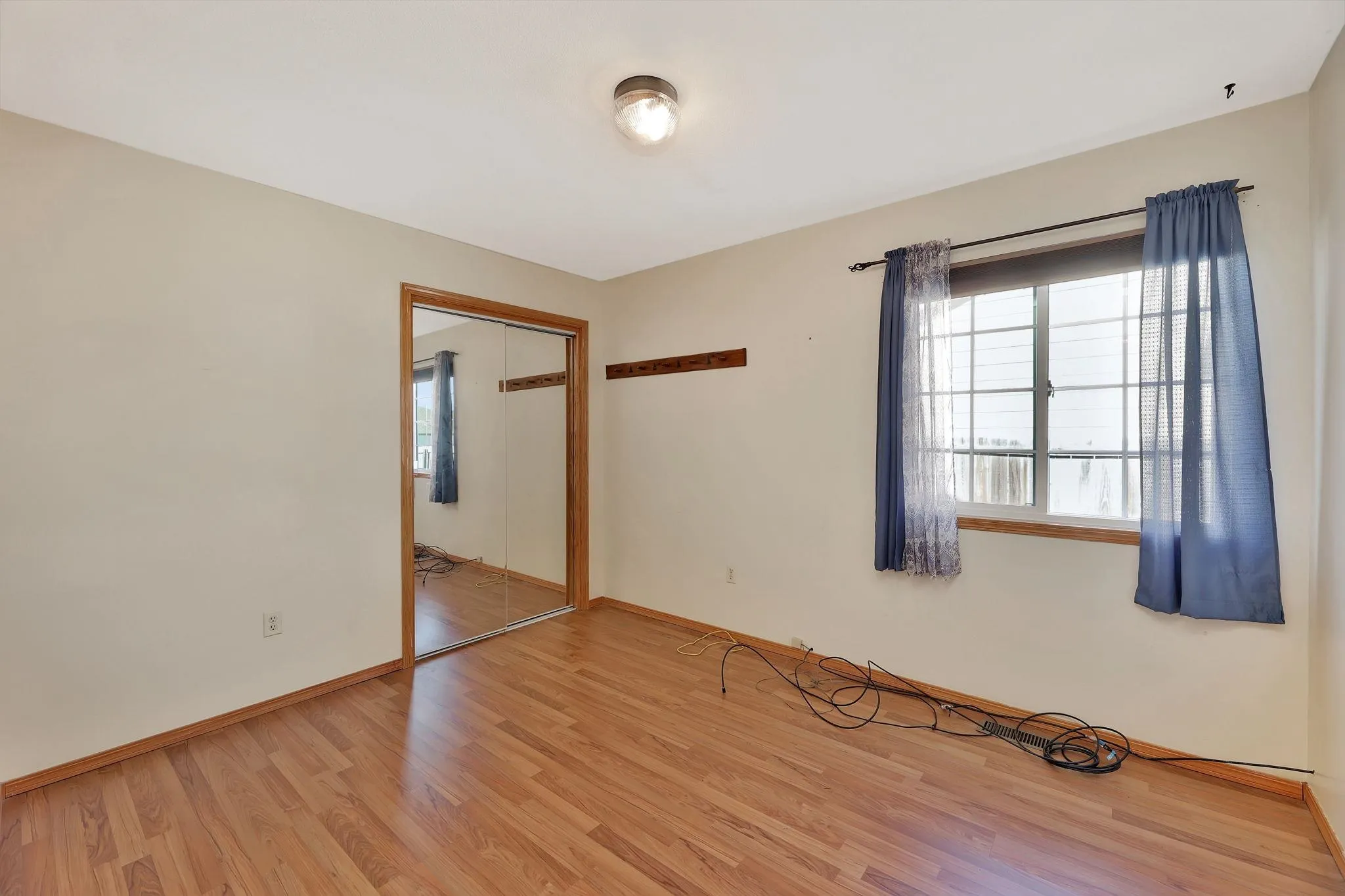 Wichita, Kansas 67212, United States, 3 Bedrooms Bedrooms, ,2 BathroomsBathrooms,Residential,Pending,78280