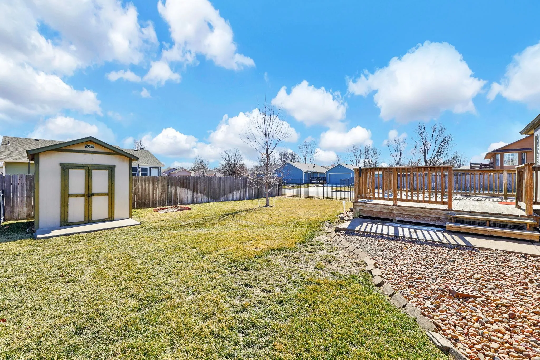 Wichita, Kansas 67212, United States, 3 Bedrooms Bedrooms, ,2 BathroomsBathrooms,Residential,Pending,78280