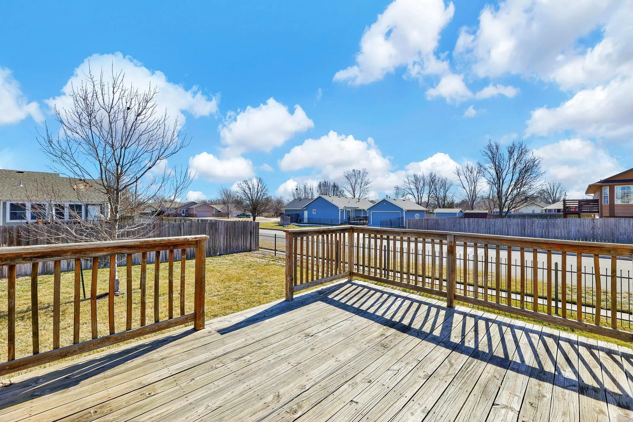 Wichita, Kansas 67212, United States, 3 Bedrooms Bedrooms, ,2 BathroomsBathrooms,Residential,Pending,78280