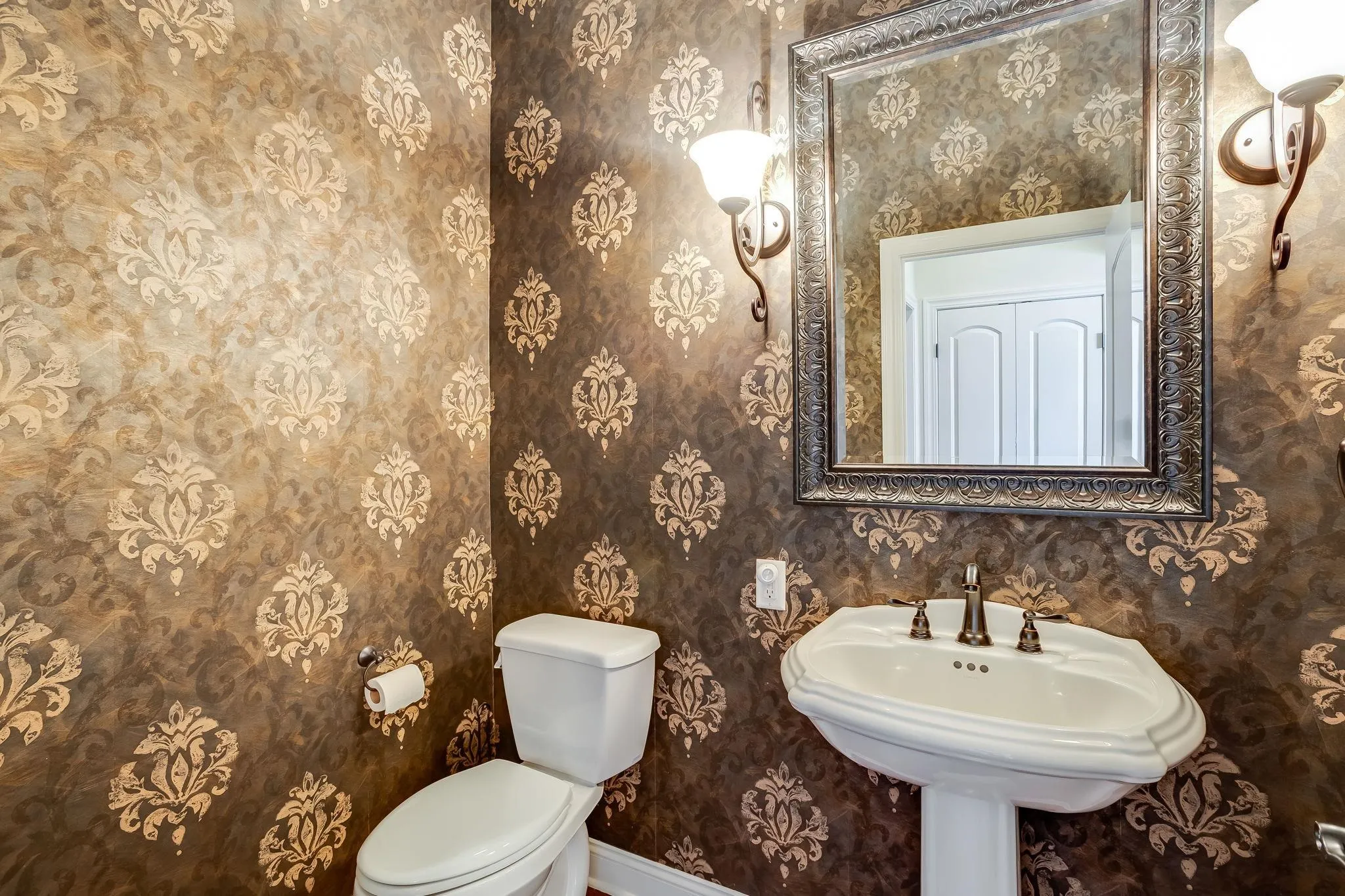 Derby, Kansas 67037, United States, 4 Bedrooms Bedrooms, ,4 BathroomsBathrooms,Residential,Active,239954