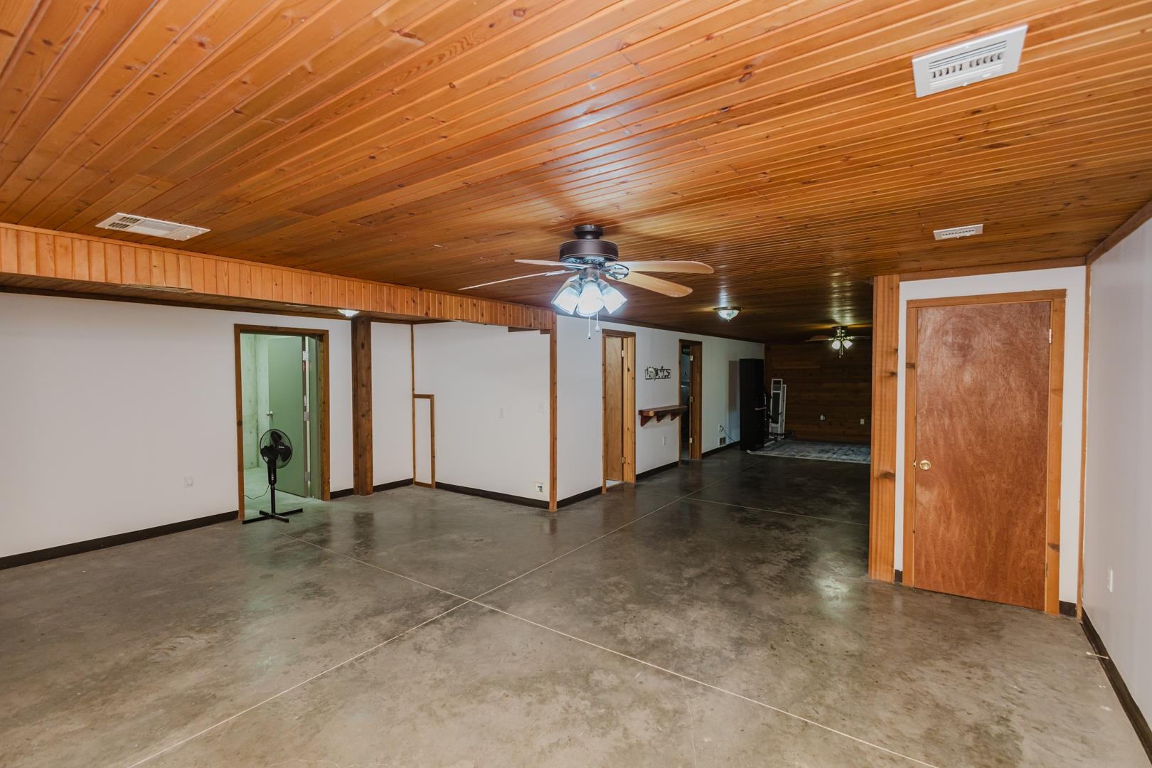 803 Indigo, Peabody, Kansas image 15