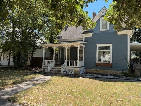 Homes For Sale - 515 W Broadway St<br/> Harvey County, Newton, KS 67114