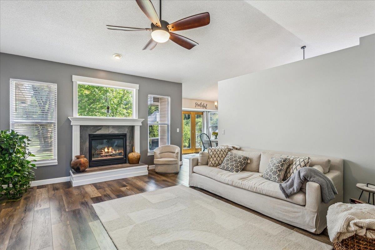 937 E Southcrest Dr, Derby, Kansas image 3