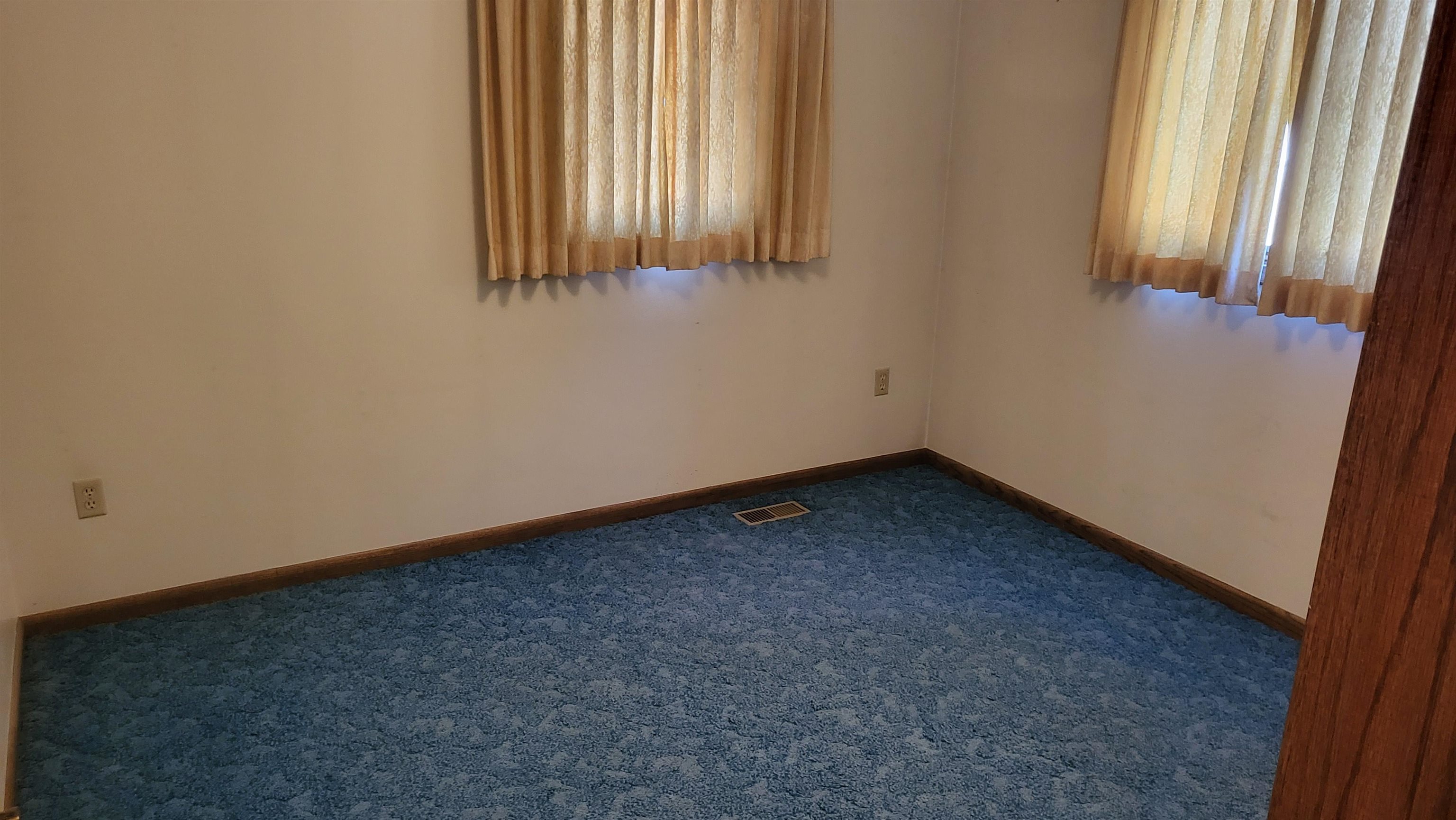 323 N Schmidt Ave, Moundridge, Kansas image 8