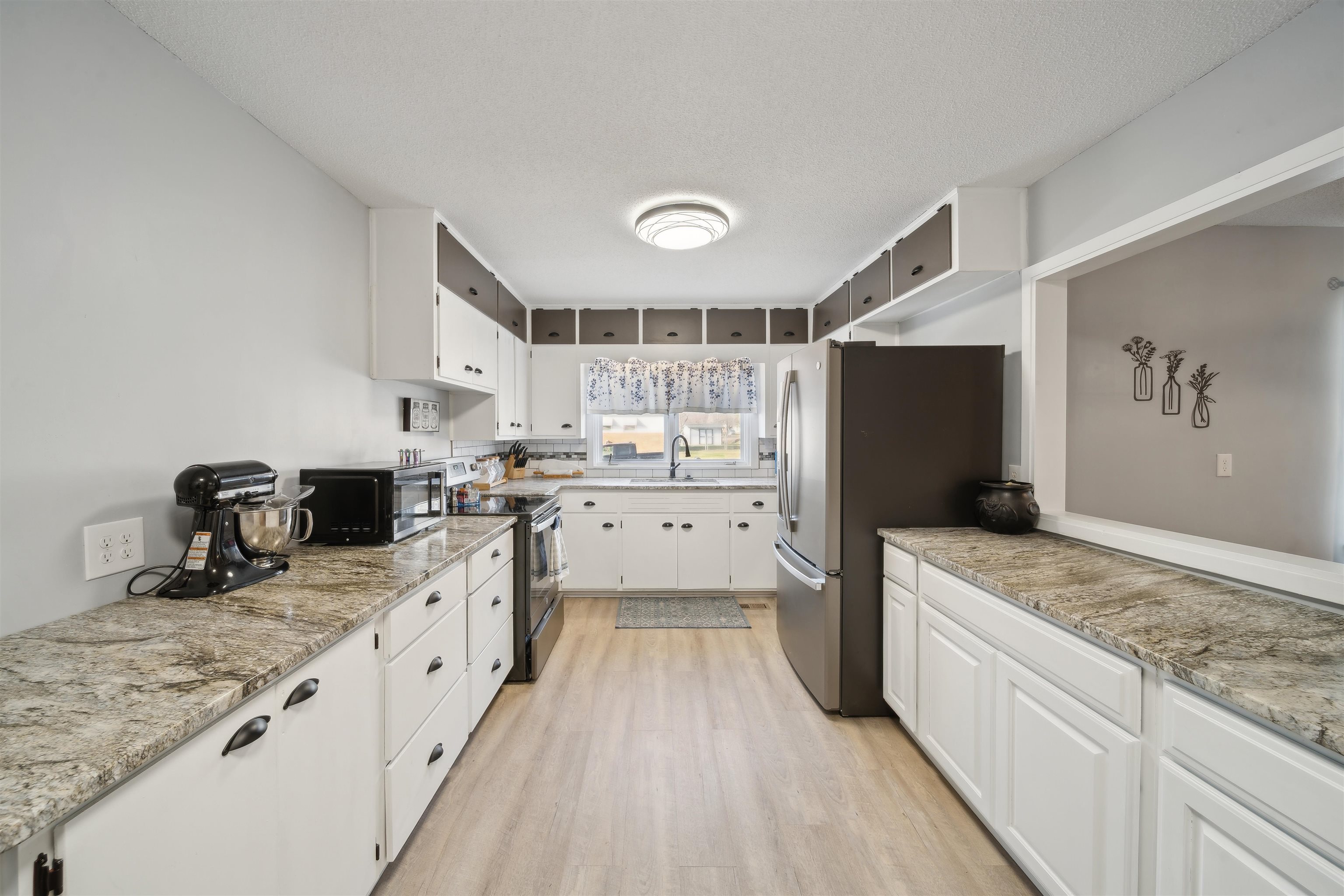 1641 E Evanston St, Park City, Kansas image 8