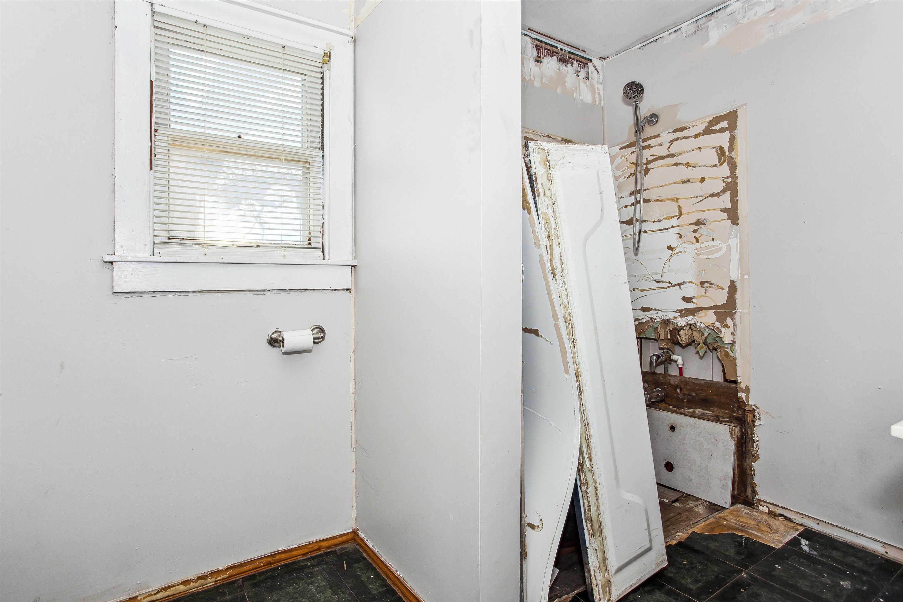 815 N Stadium St, Leon, Virginia image 19