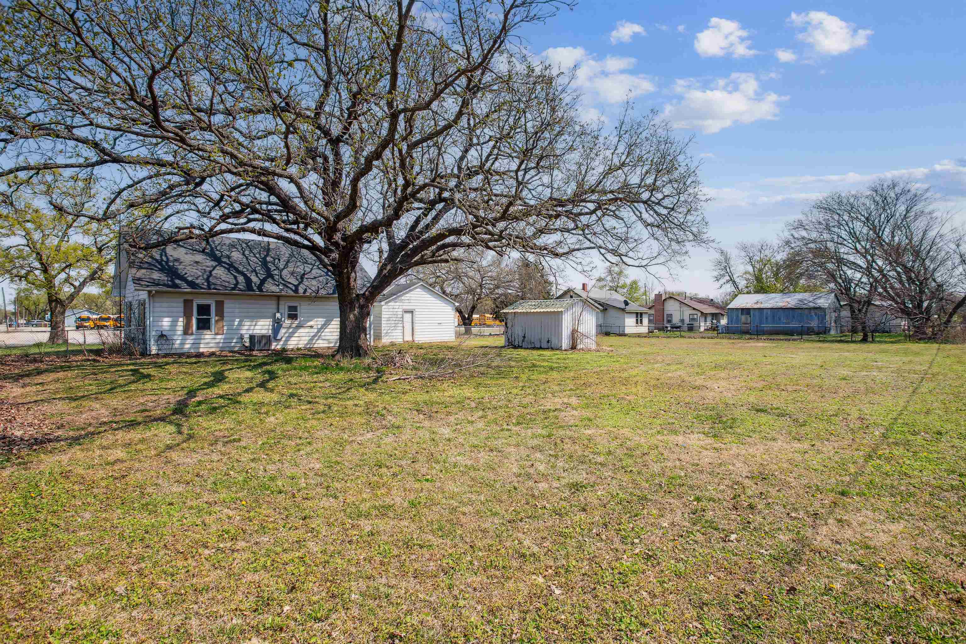 815 N Stadium St, Leon, Virginia image 32