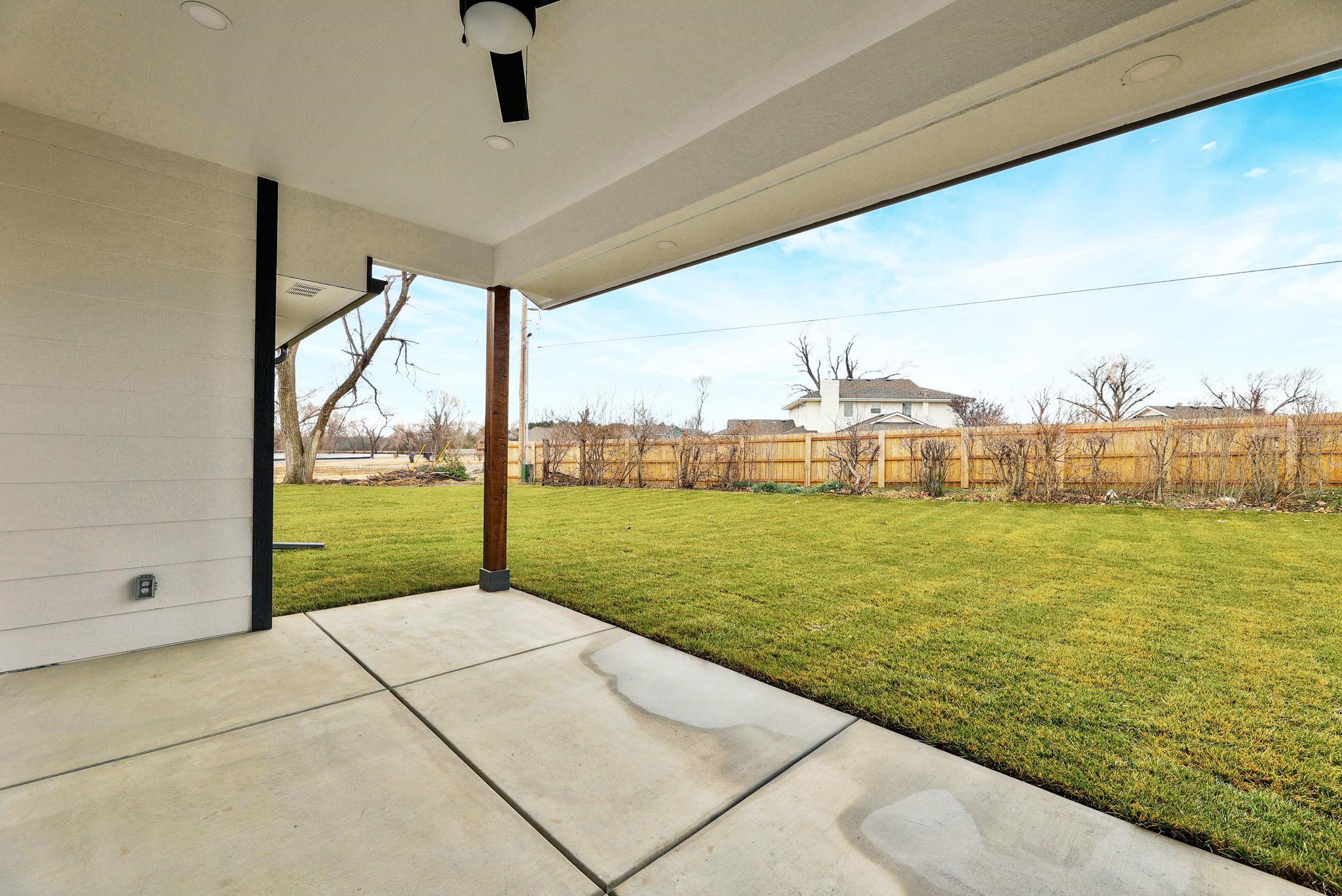 Andover, Kansas 67002, United States, 4 Bedrooms Bedrooms, ,3 BathroomsBathrooms,Residential,Pending,67735